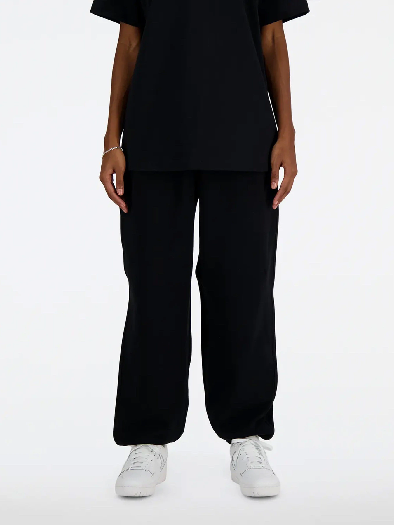Брюки New Balance ATHLETICS модель WP41513BK Фото