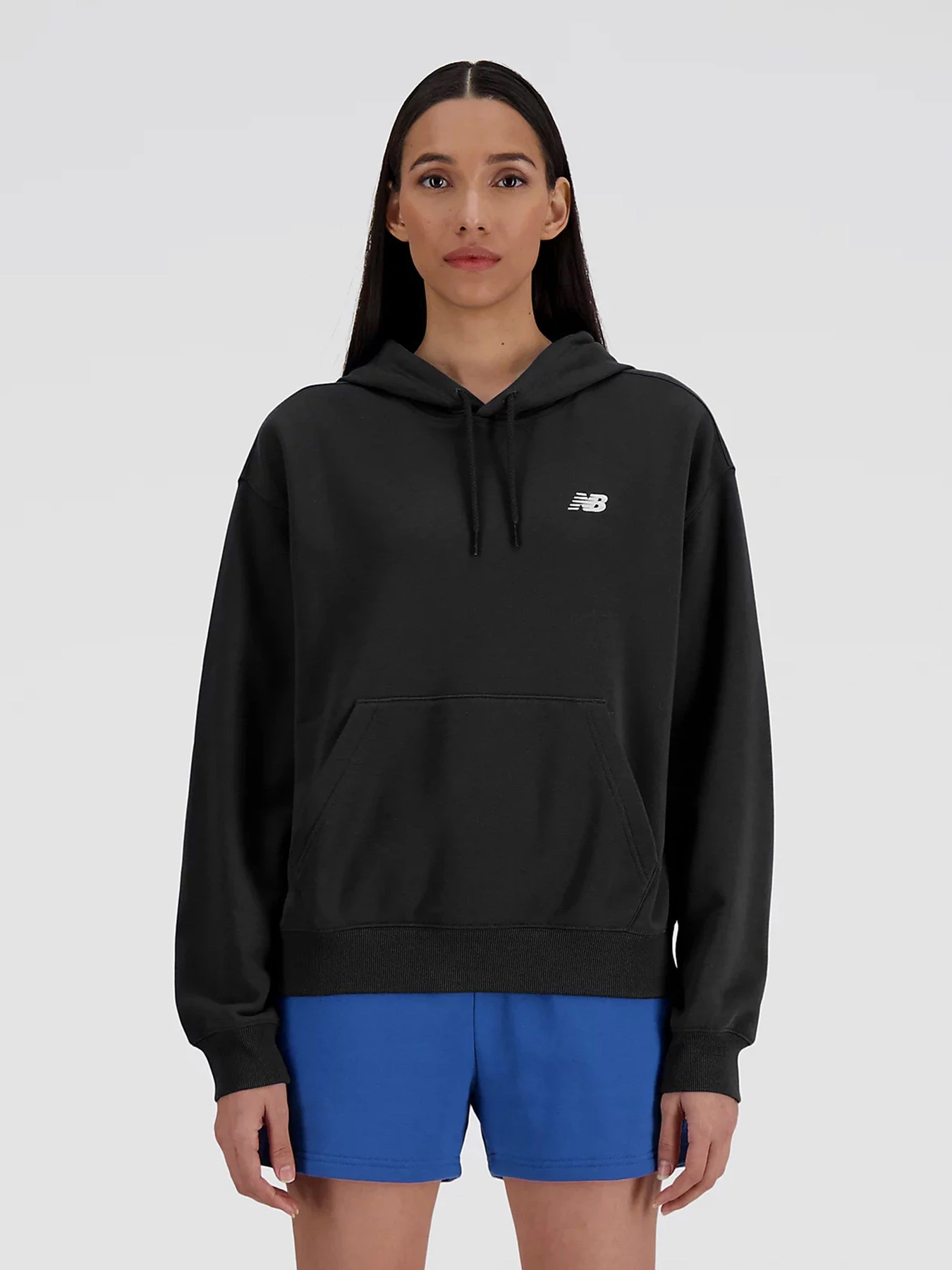 Худи и свитшоты New Balance ESSENTIALS FLEECE модель WT41510BK Худи и свитшоты New Balance ESSENTIALS FLEECE модель WT41510BK Фото