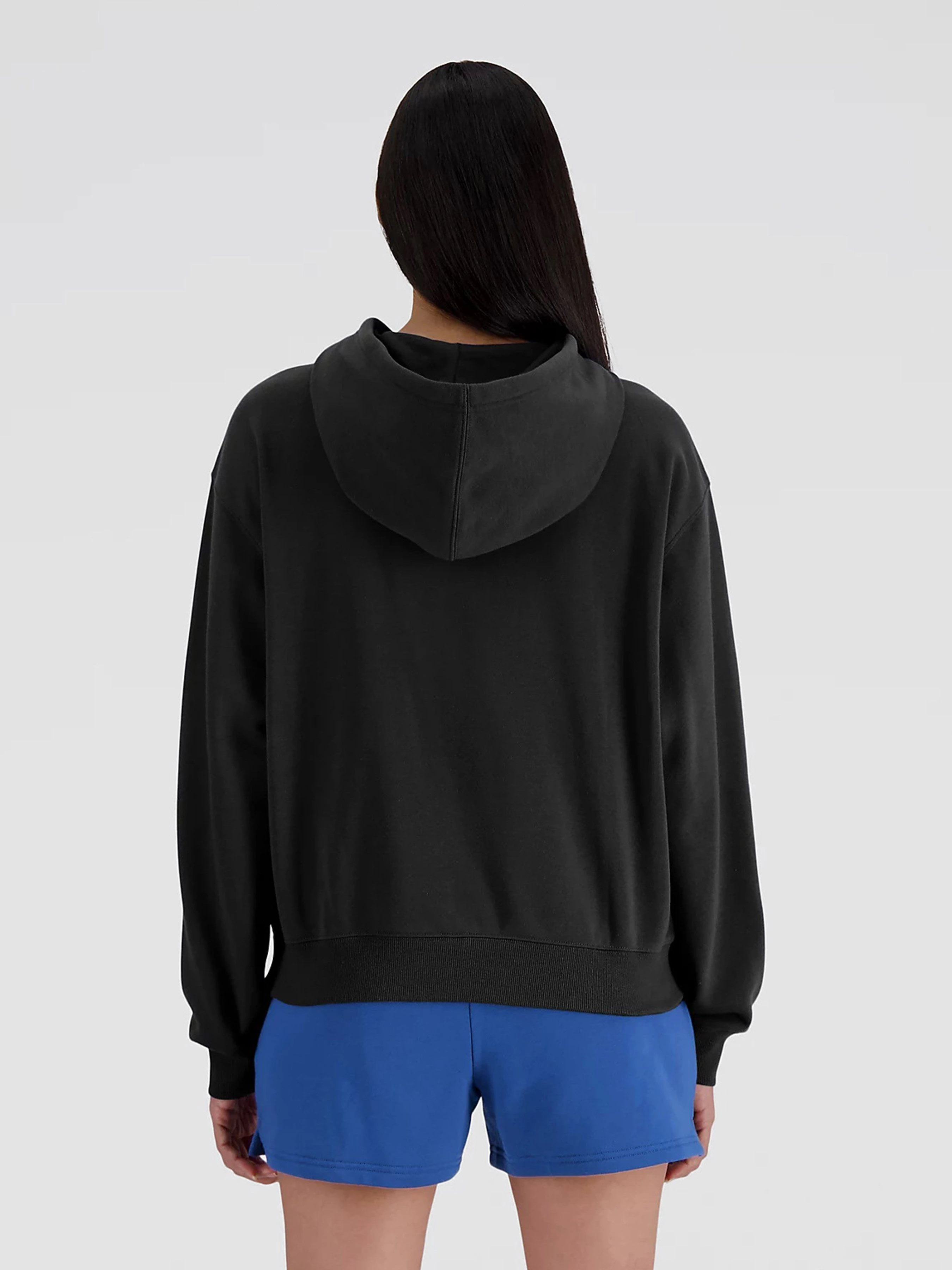Жіноче Худі New Balance ESSENTIALS FLEECE фото 2