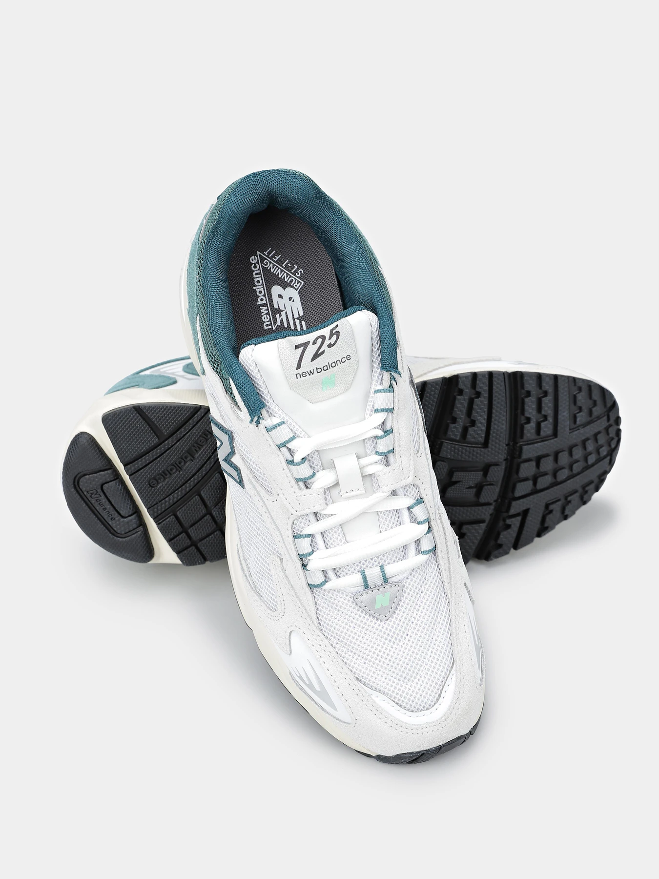 Кроссовки New Balance 725 модель ML725CM Кроссовки New Balance 725 модель ML725CM Фото