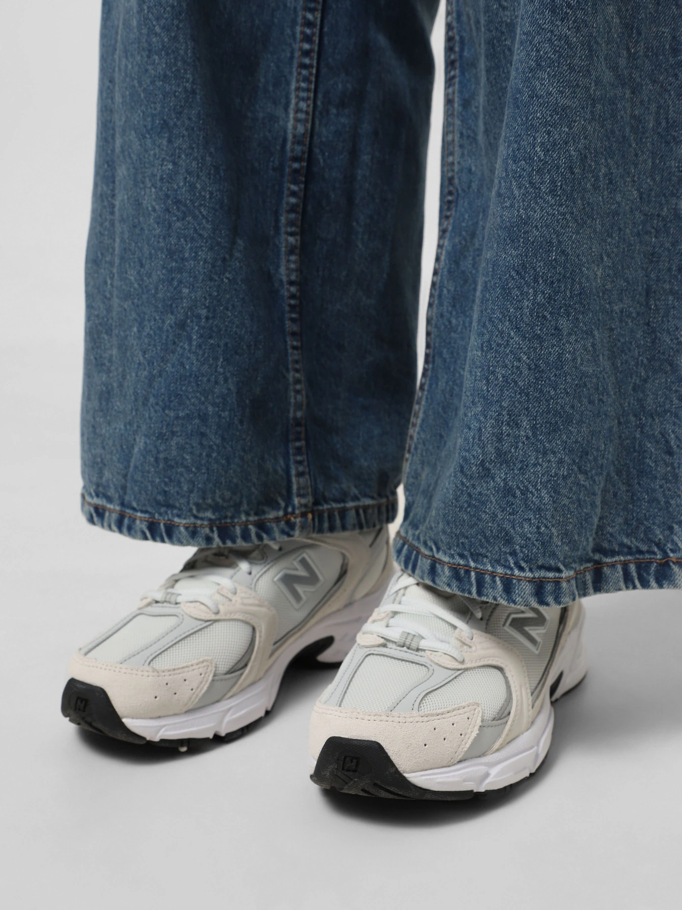 Кроссовки New Balance 530 модель MR530CE Кроссовки New Balance 530 модель MR530CE Фото