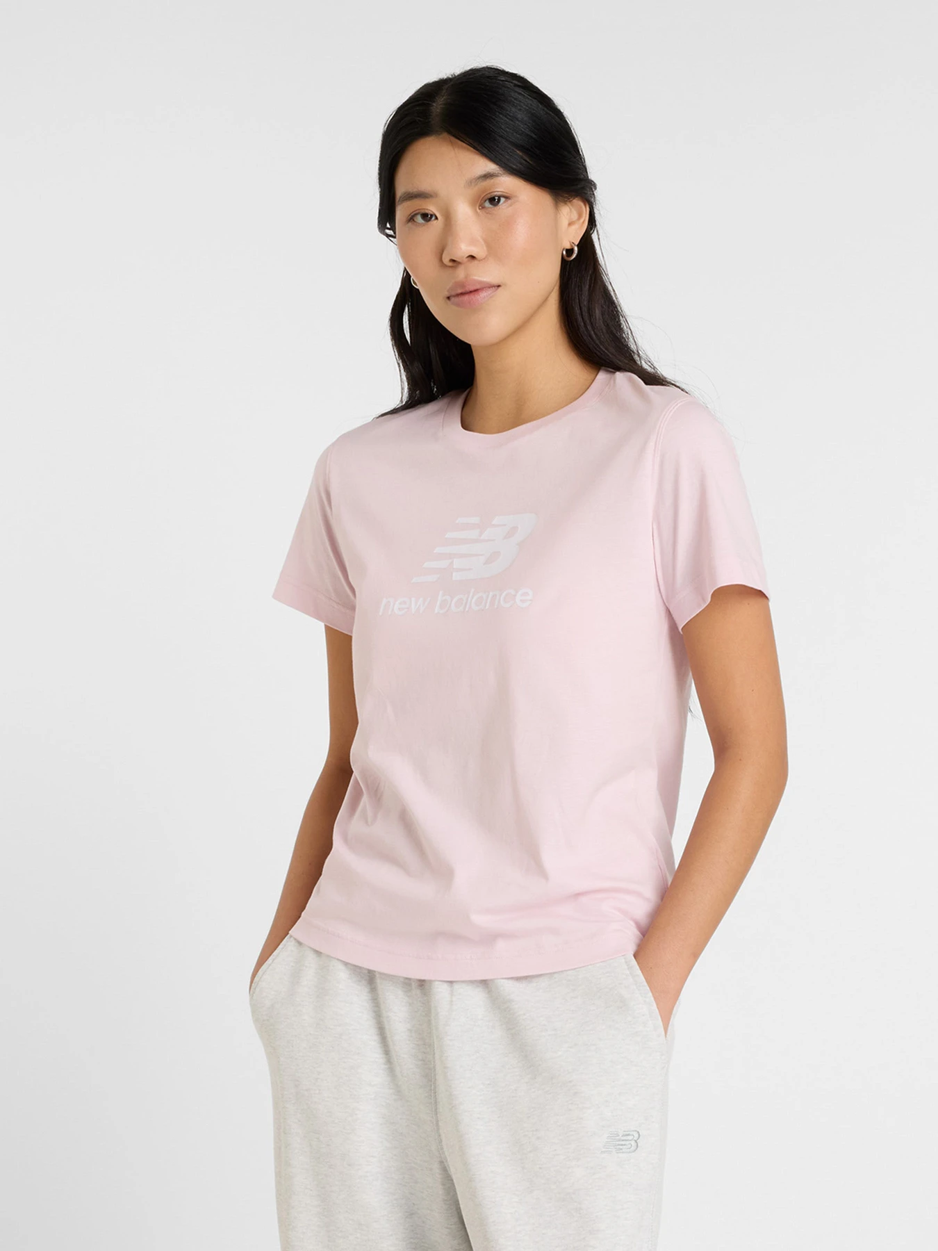 Футболки и поло New Balance SPORT ESSENTIALS модель WT41502RSG Футболки и поло New Balance SPORT ESSENTIALS модель WT41502RSG Фото