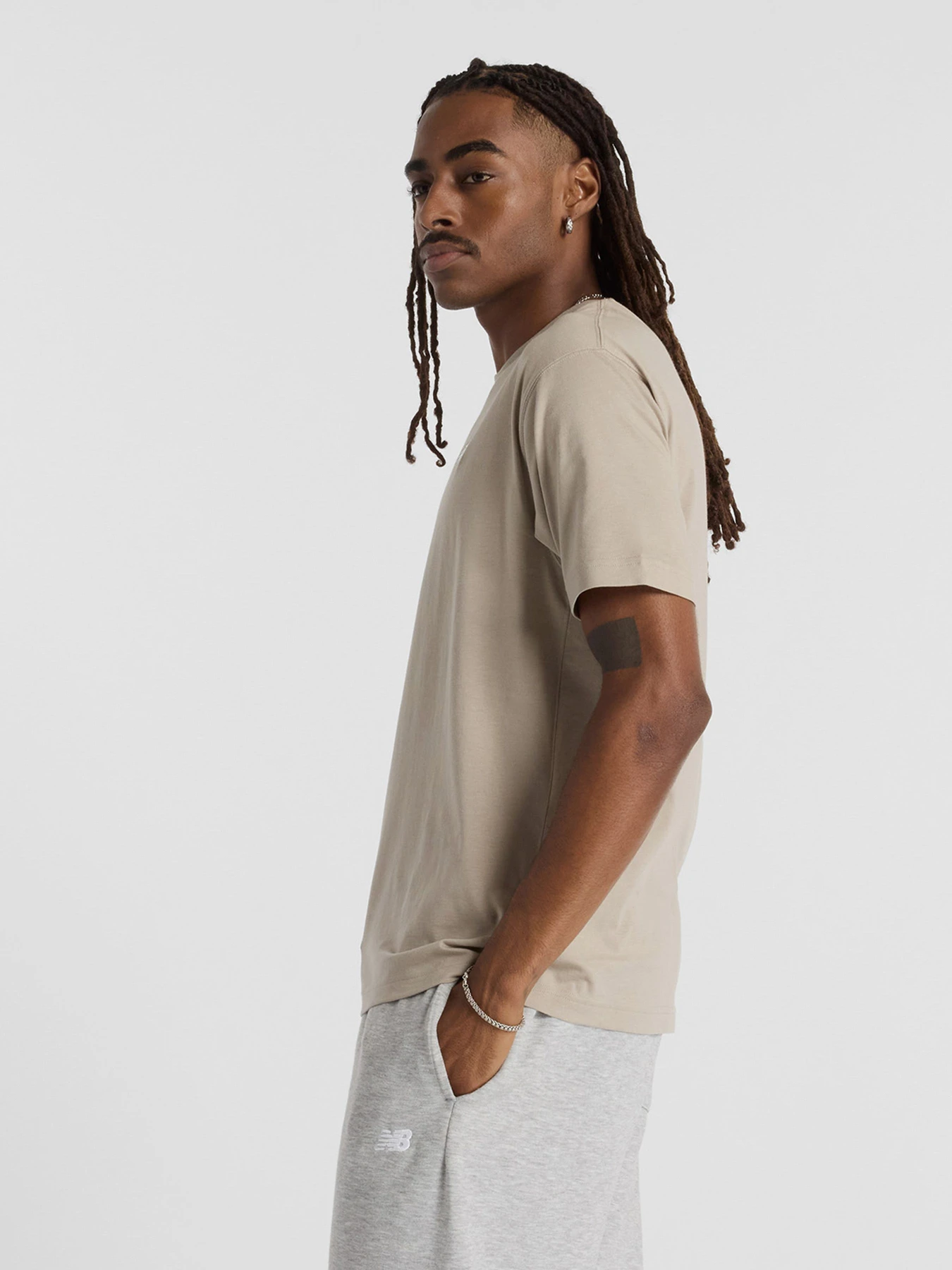 Футболки і поло New Balance SPORT ESSENTIALS модель MT41509ADS Футболки і поло New Balance SPORT ESSENTIALS модель MT41509ADS Фото