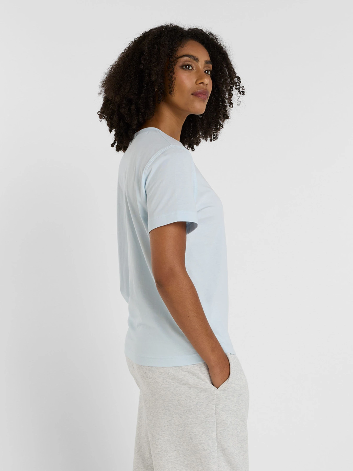 Футболки і поло New Balance SPORT ESSENTIALS JERSEY модель WT41509IB Футболки і поло New Balance SPORT ESSENTIALS JERSEY модель WT41509IB Фото