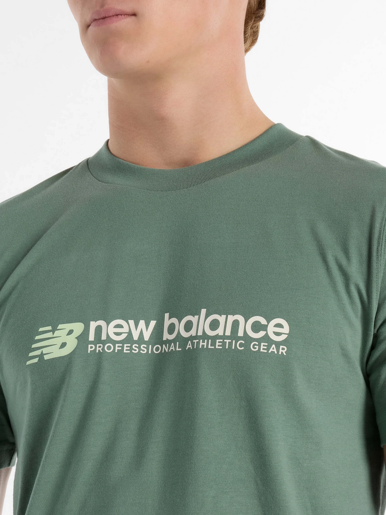 Футболки і поло New Balance PROFESSIONAL ATHLETICS модель MT51933DKJ Футболки і поло New Balance PROFESSIONAL ATHLETICS модель MT51933DKJ Фото