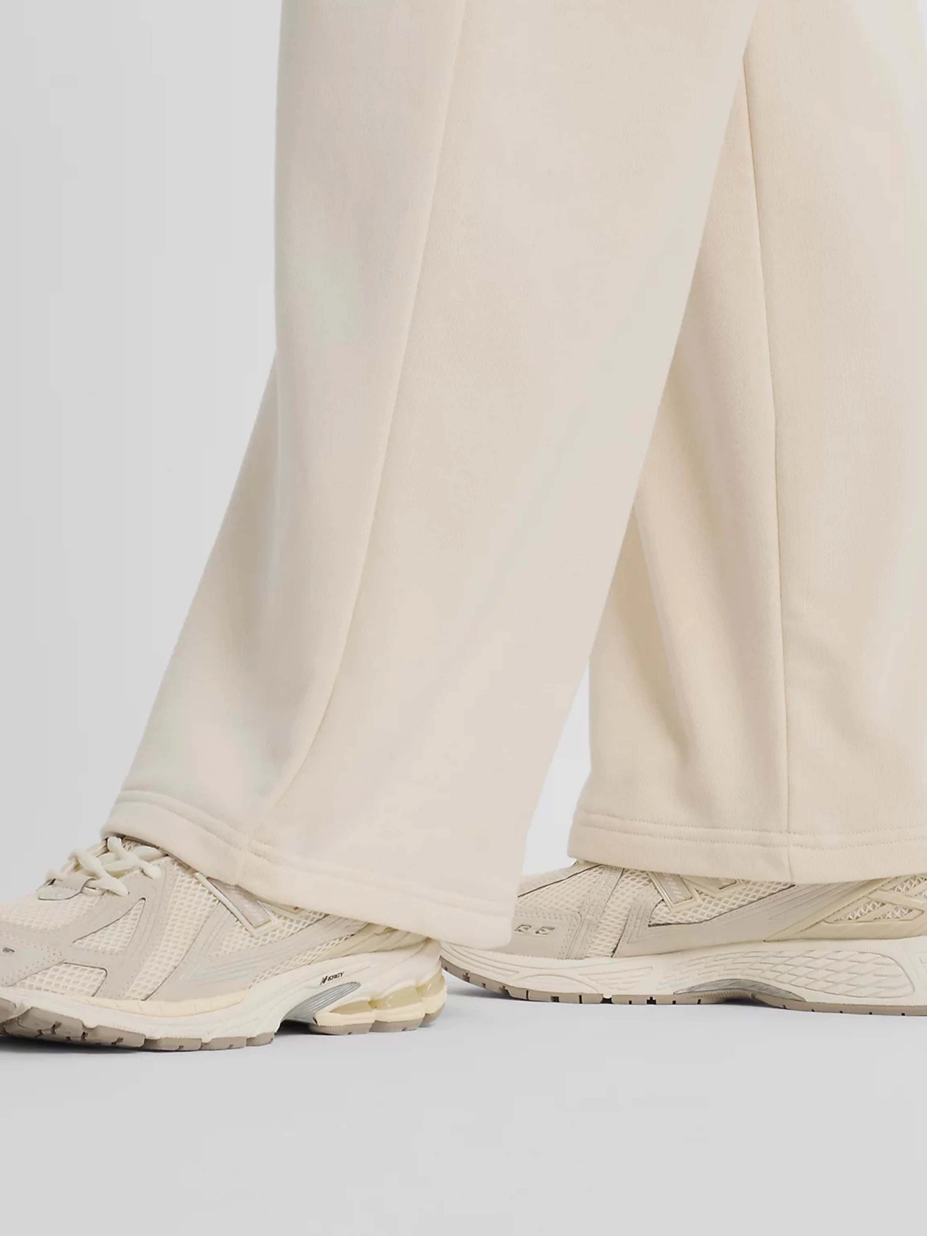 Брюки New Balance COASTAL модель WP51503LIN Брюки New Balance COASTAL модель WP51503LIN Фото