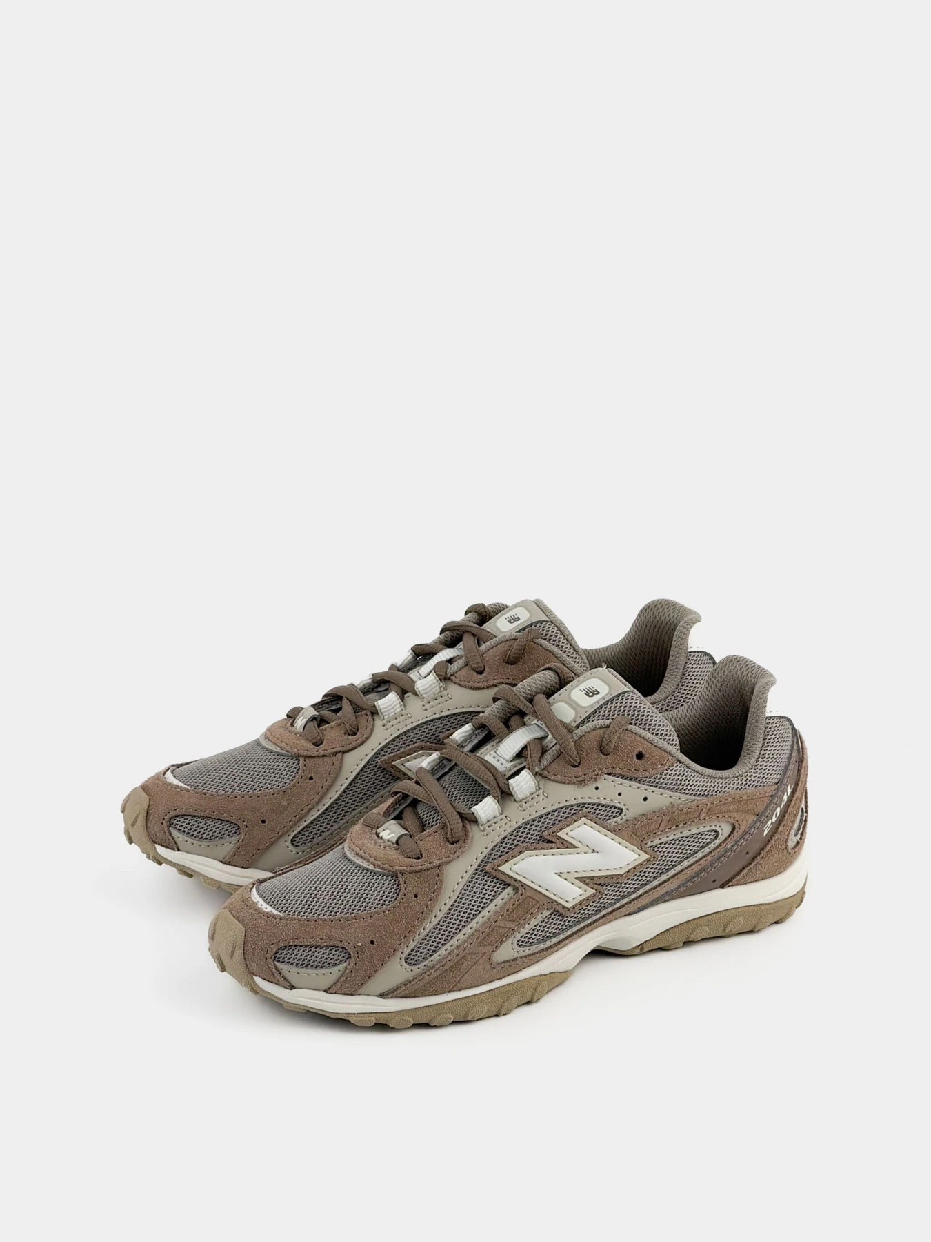 Кросівки New Balance 204 модель U204L155 Кросівки New Balance 204 модель U204L155 Фото