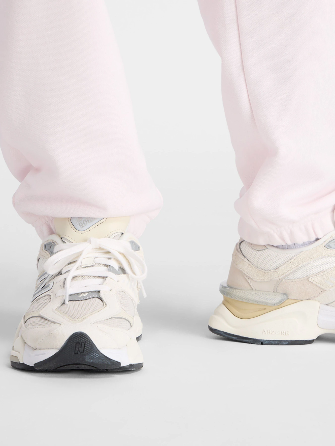 Штани New Balance SPORT ESSENTIALS FRENCH TERRY модель WP41500AAA Штани New Balance SPORT ESSENTIALS FRENCH TERRY модель WP41500AAA Фото
