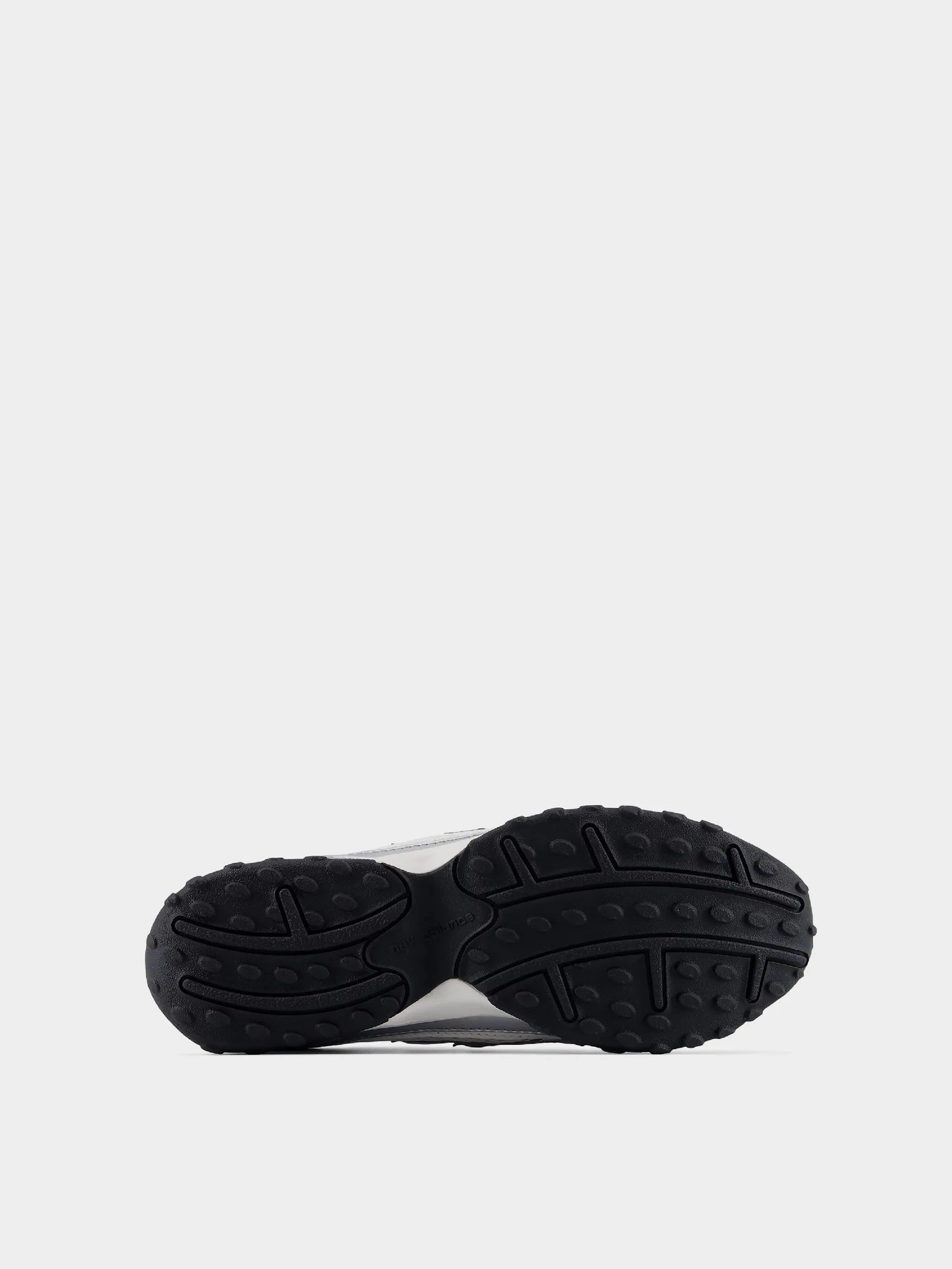 Кросівки New Balance 204L модель U204LPC Кросівки New Balance 204L модель U204LPC Фото