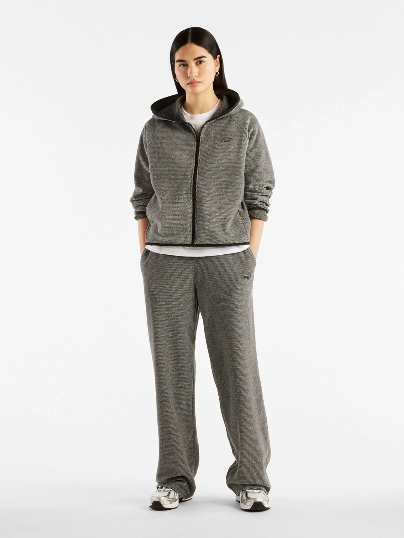 Худі та світшоти New Balance TEXTURED FLEECE модель WJ62V29LBK Худі та світшоти New Balance TEXTURED FLEECE модель WJ62V29LBK Фото