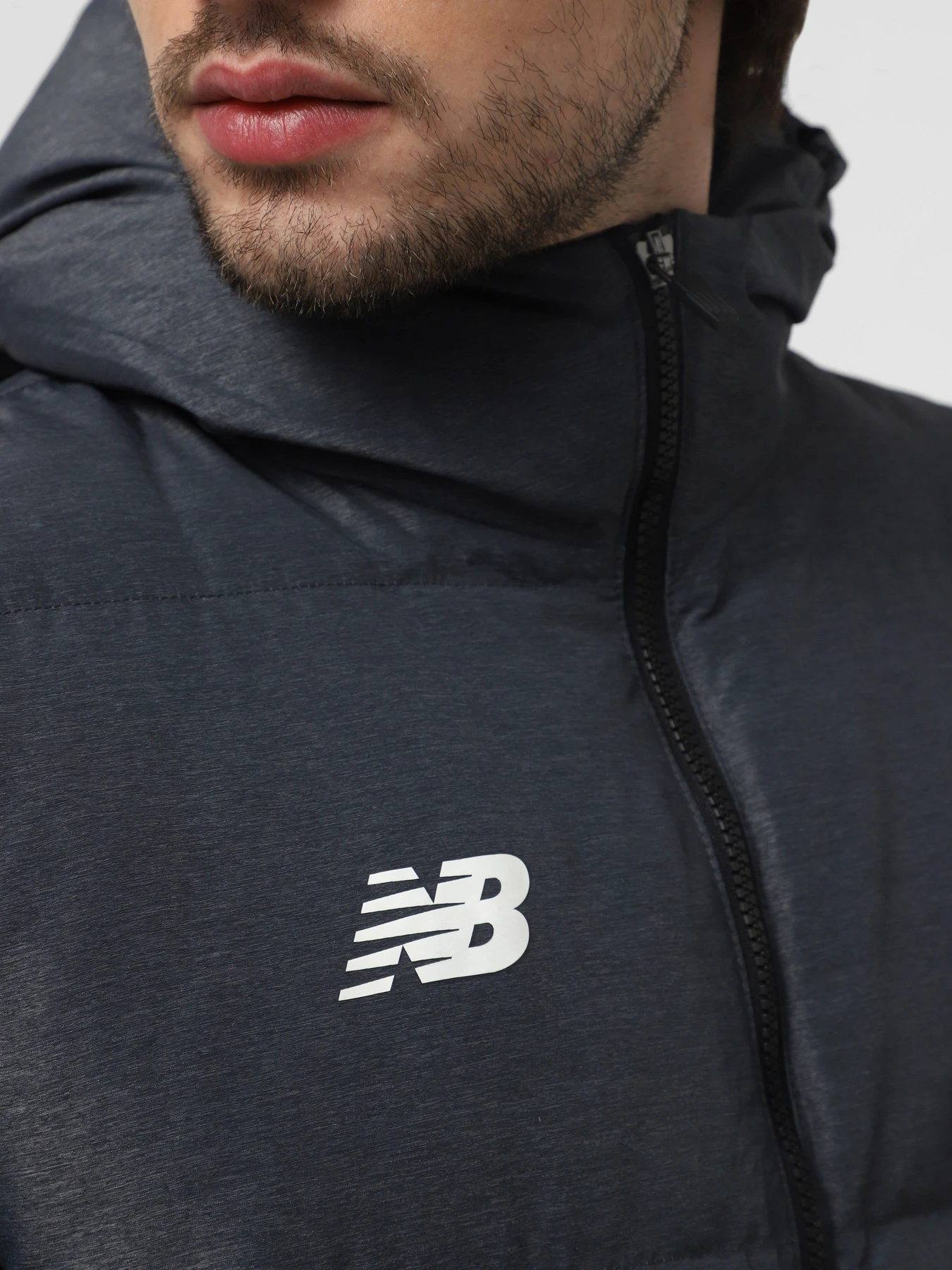 Куртки та дублянки New Balance Team Base модель MJ031540BMR Фото