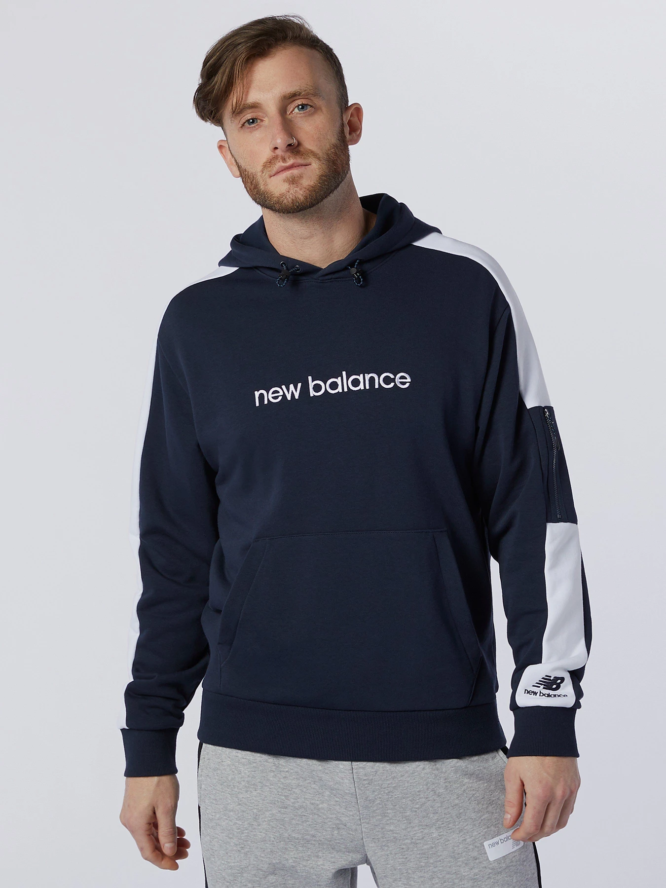 Худі та світшоти New Balance Athletics Fleece модель MT11500ECL Худі та світшоти New Balance Athletics Fleece модель MT11500ECL Фото