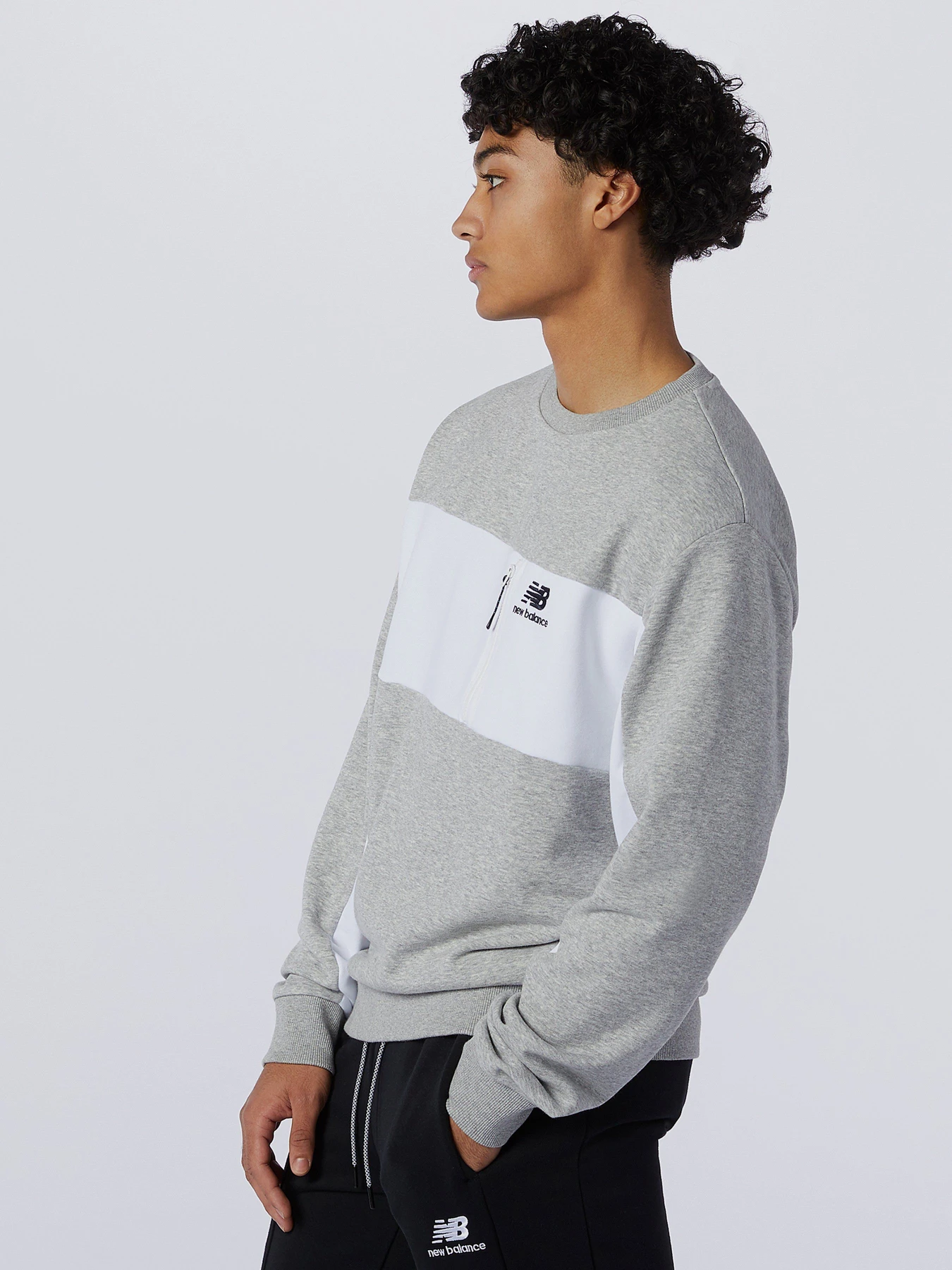 Худи и свитшоты New Balance Athletics Fleece модель MT11501AG Худи и свитшоты New Balance Athletics Fleece модель MT11501AG Фото
