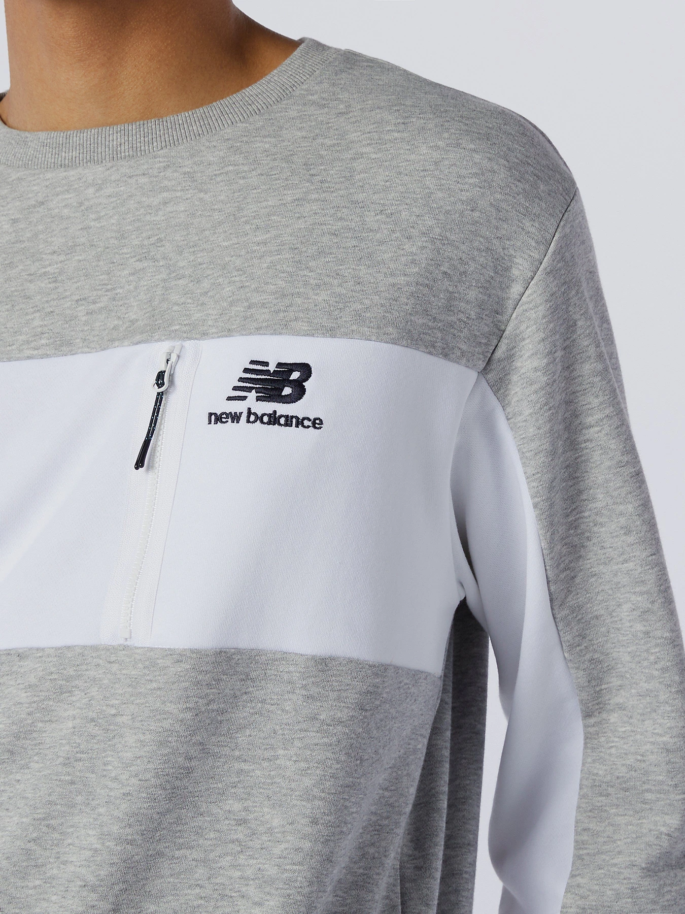 Худи и свитшоты New Balance Athletics Fleece модель MT11501AG Худи и свитшоты New Balance Athletics Fleece модель MT11501AG Фото