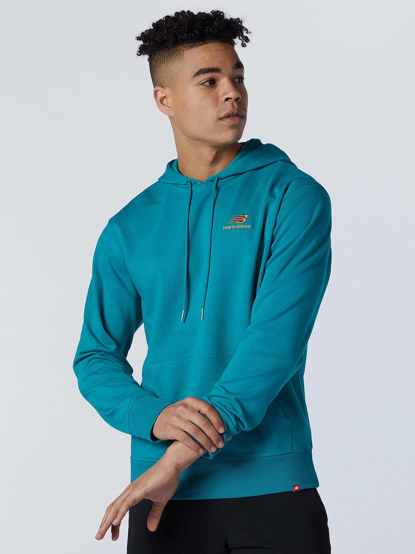 Худи и свитшоты New Balance Essentials Embriodered модель MT11550TMT Худи и свитшоты New Balance Essentials Embriodered модель MT11550TMT Фото