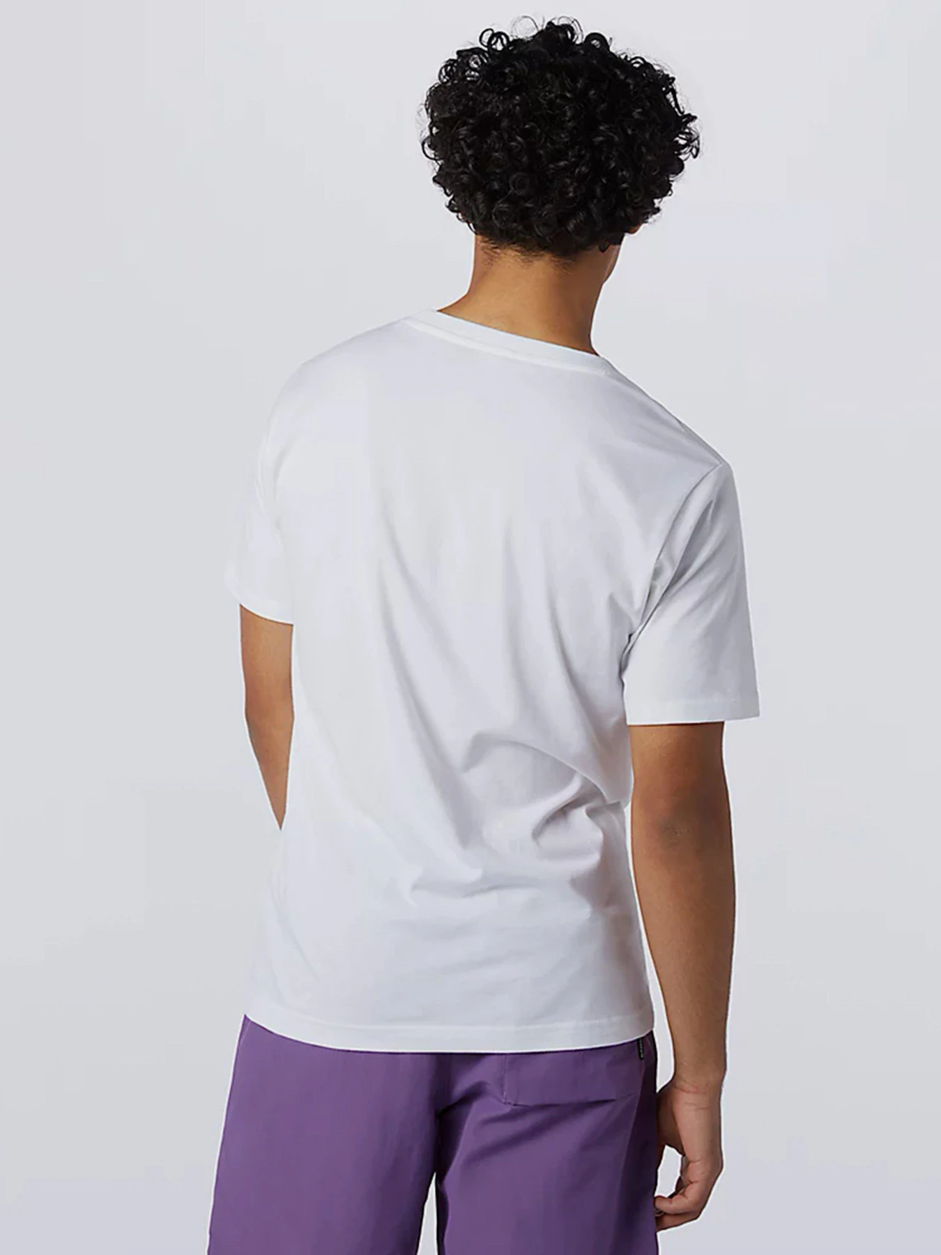 Футболки и поло New Balance Essentials Embriodered модель MT11592WT Футболки и поло New Balance Essentials Embriodered модель MT11592WT Фото