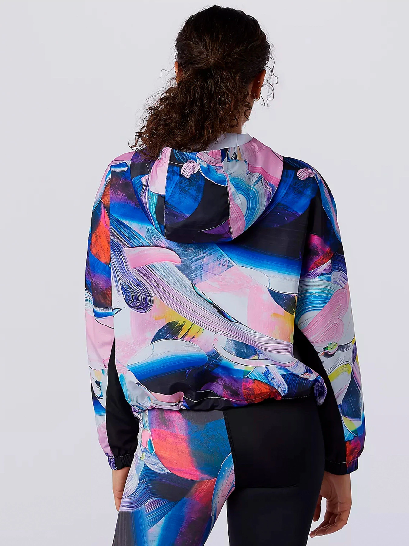Куртки и дубленки New Balance Athletics модель WJ11537WHP Фото