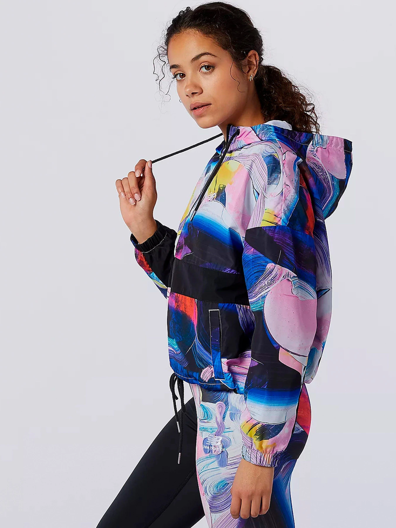 Куртки и дубленки New Balance Athletics модель WJ11537WHP Фото