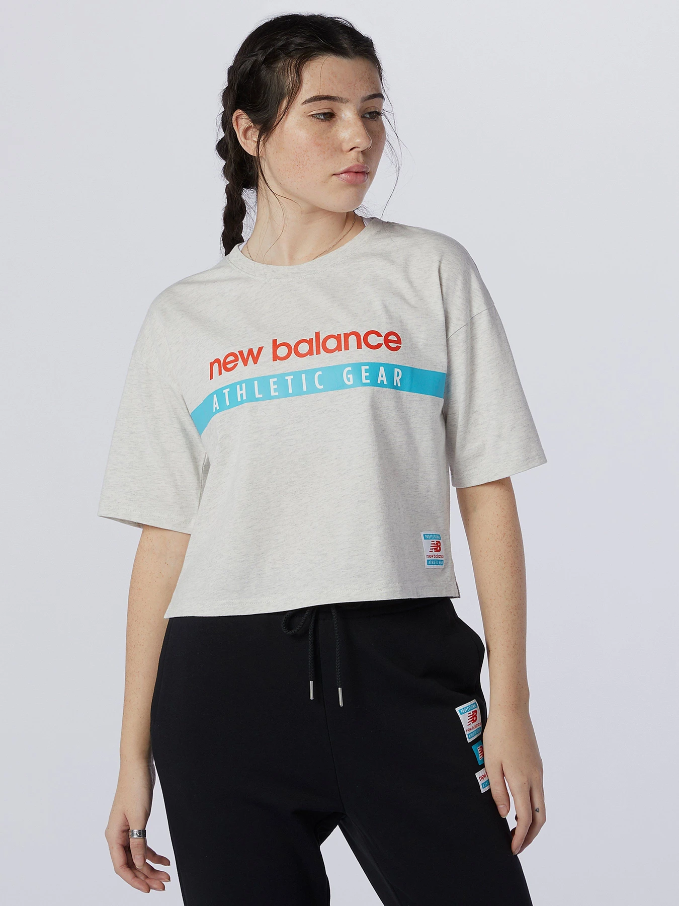 Футболки и поло New Balance Essentials Field Day Boxy модель WT11508SAH Футболки и поло New Balance Essentials Field Day Boxy модель WT11508SAH Фото