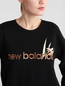 Худі та світшоти New Balance Essentials Botanical Crew модель WT11510BK Фото