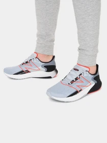 Кросівки New Balance FUEL CELL PROPEL V2 модель MFCPRCL2 Фото