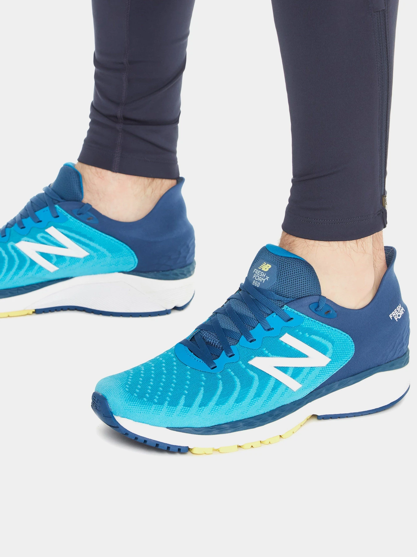 Кросівки New Balance Fresh Foam 860v11 модель M860W11 Кросівки New Balance Fresh Foam 860v11 модель M860W11 Фото