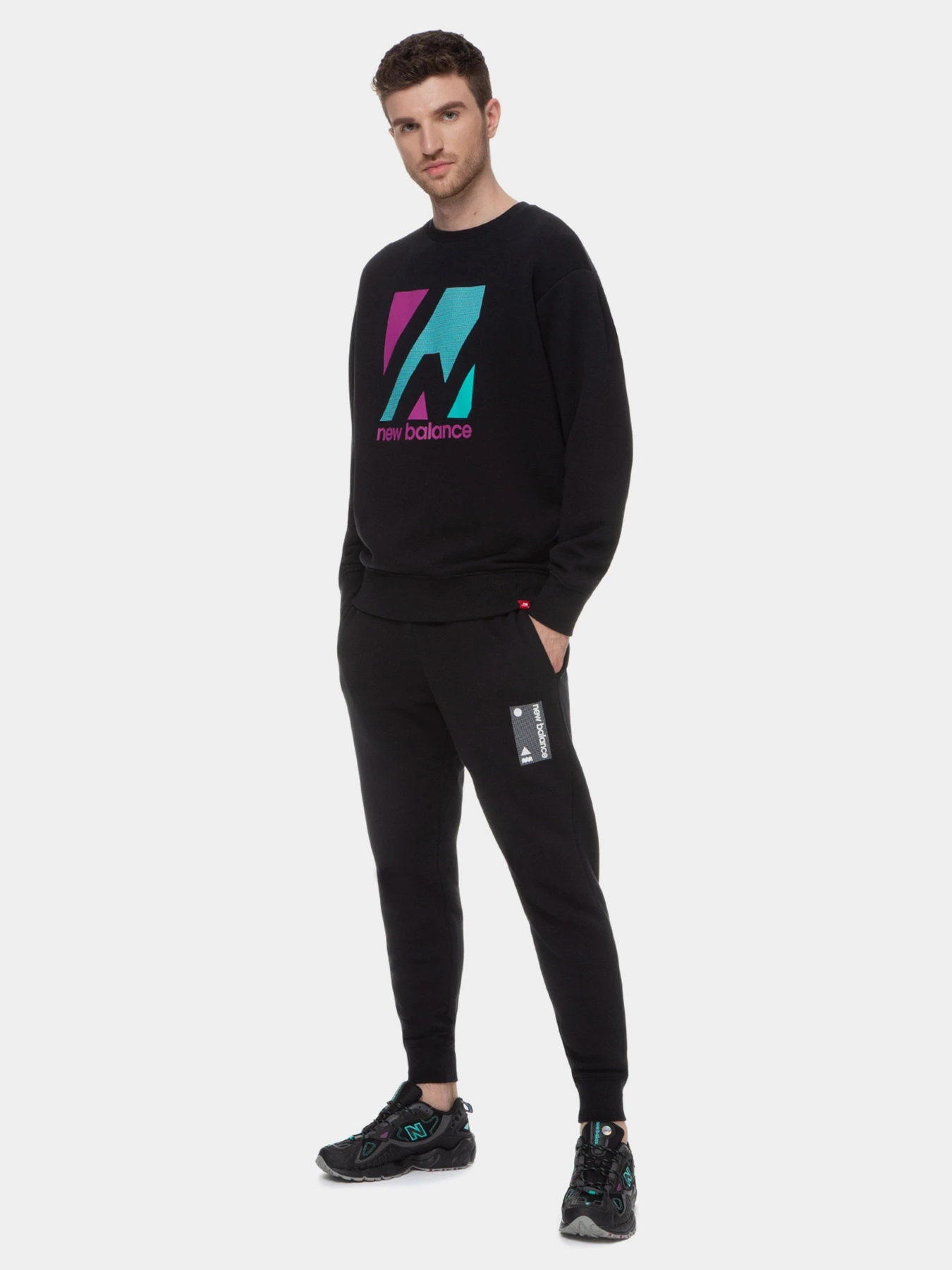 Брюки New Balance Essentials Terrain модель MP03521BK Брюки New Balance Essentials Terrain модель MP03521BK Фото