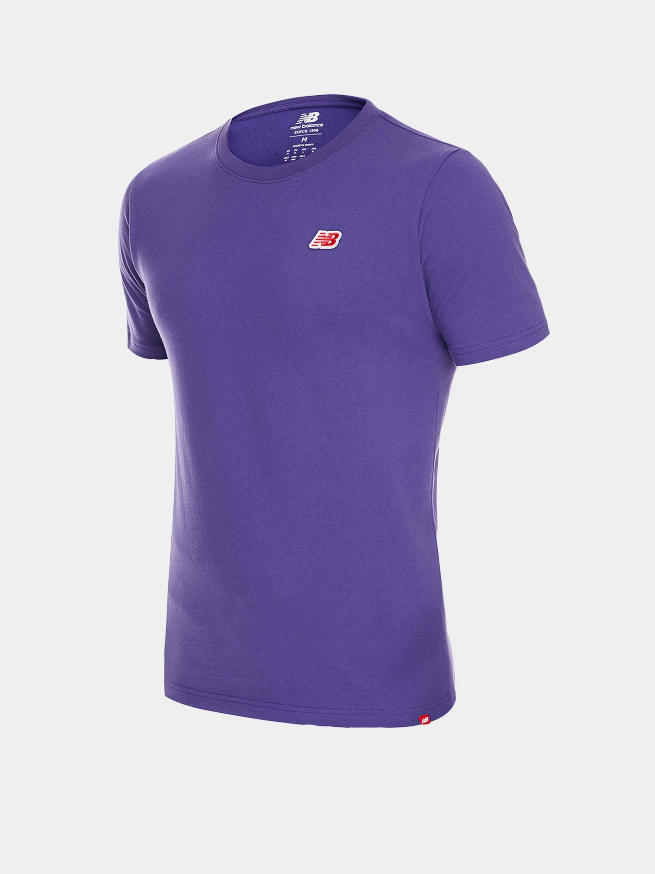 Футболки і поло New Balance Small NB Pack модель MT01660PRP Футболки і поло New Balance Small NB Pack модель MT01660PRP Фото