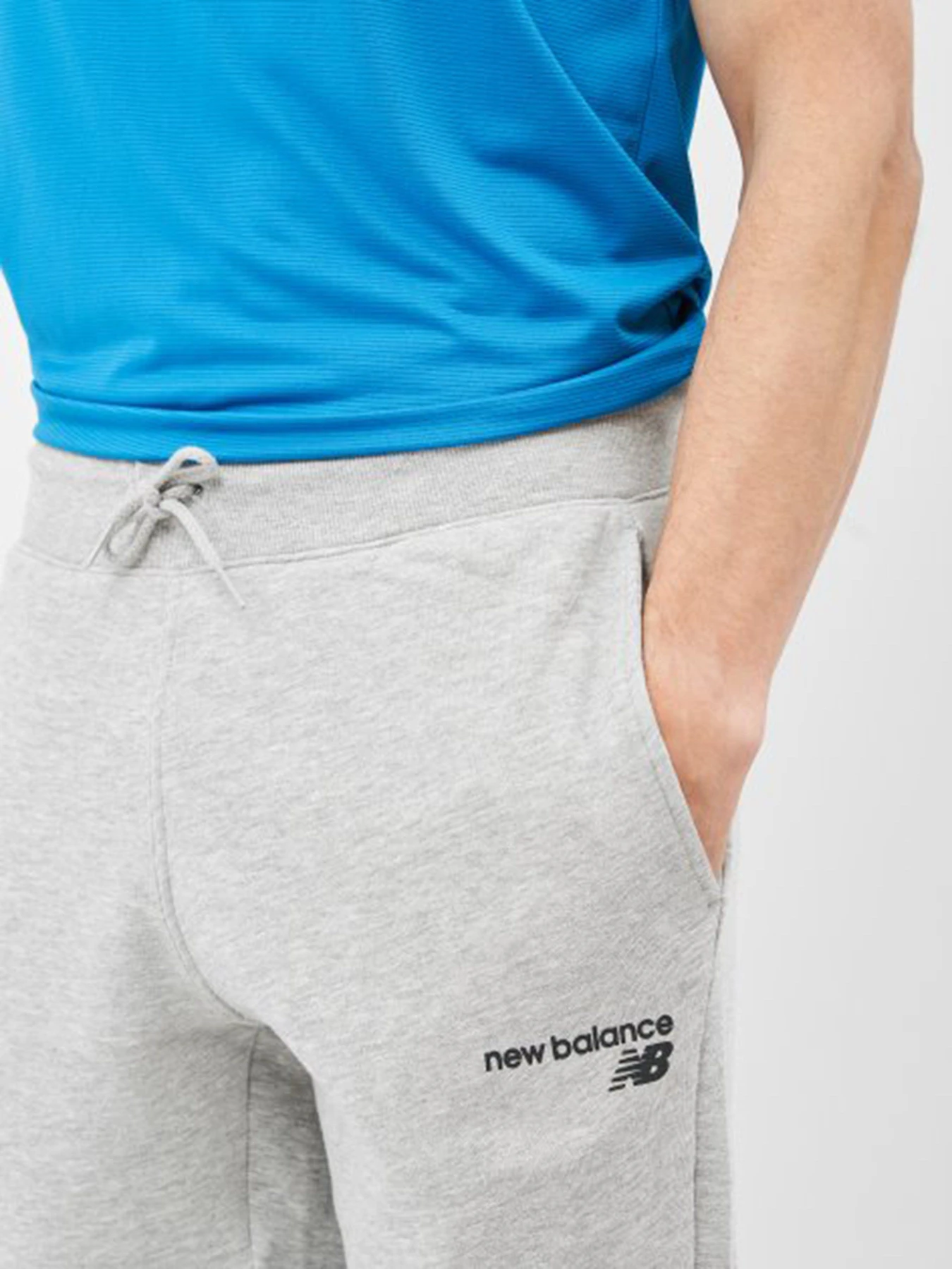 Брюки New Balance Classic модель MP03904AG Брюки New Balance Classic модель MP03904AG Фото