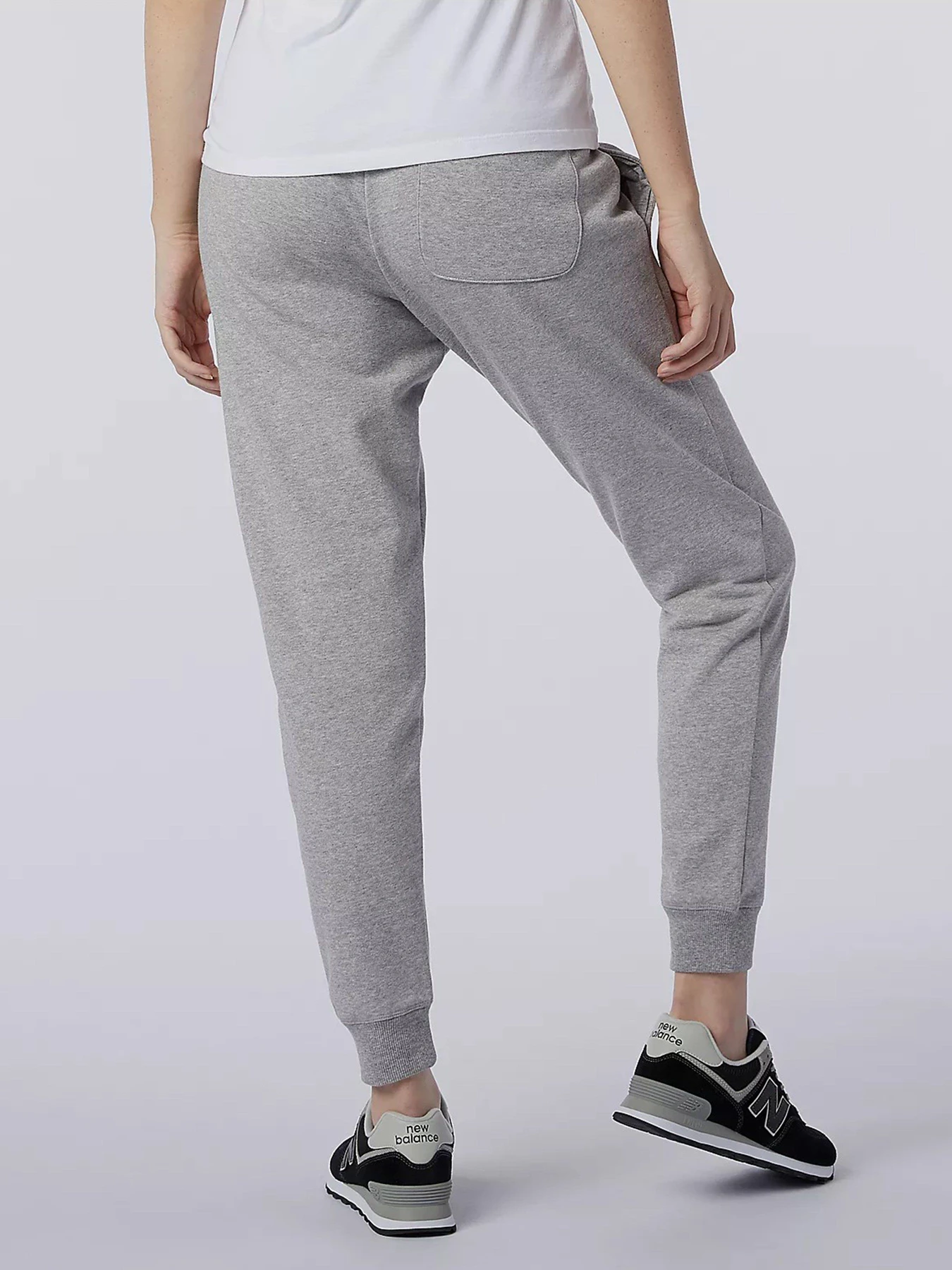 Брюки New Balance Essential Stack Logo модель MP11507AG Брюки New Balance Essential Stack Logo модель MP11507AG Фото