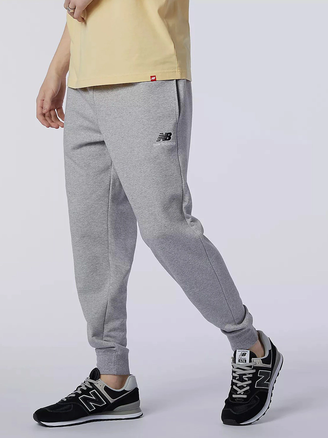 Брюки New Balance Essentials Embroidered модель MP11590AG Фото