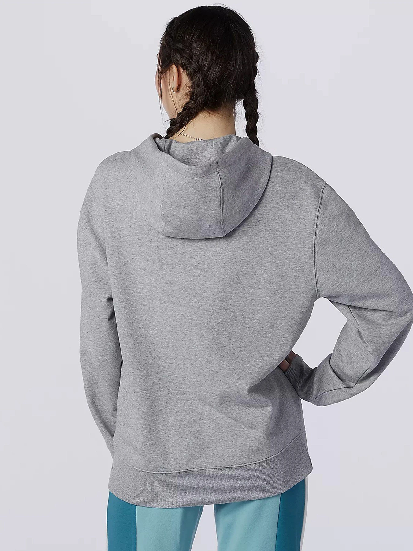 Худи и свитшоты New Balance Essentials Embroidered модель MT11550AG Худи и свитшоты New Balance Essentials Embroidered модель MT11550AG Фото