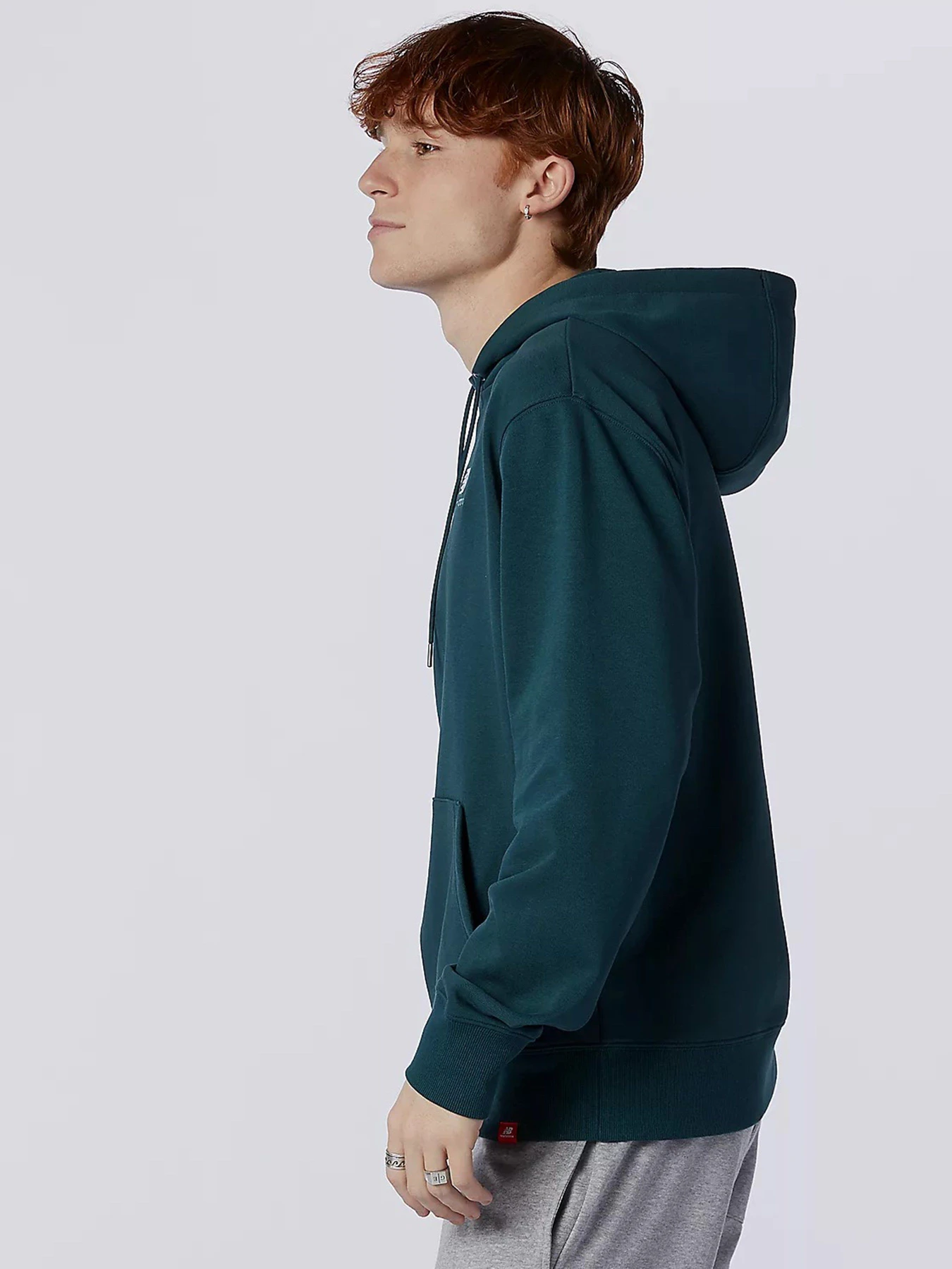 Худи и свитшоты New Balance Essentials Embroidered модель MT11550TKK Худи и свитшоты New Balance Essentials Embroidered модель MT11550TKK Фото