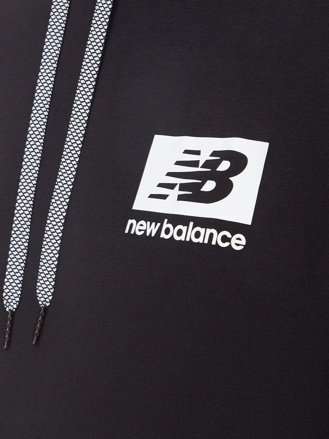 Худи и свитшоты New Balance Essential модель MT13516BK Худи и свитшоты New Balance Essential модель MT13516BK Фото