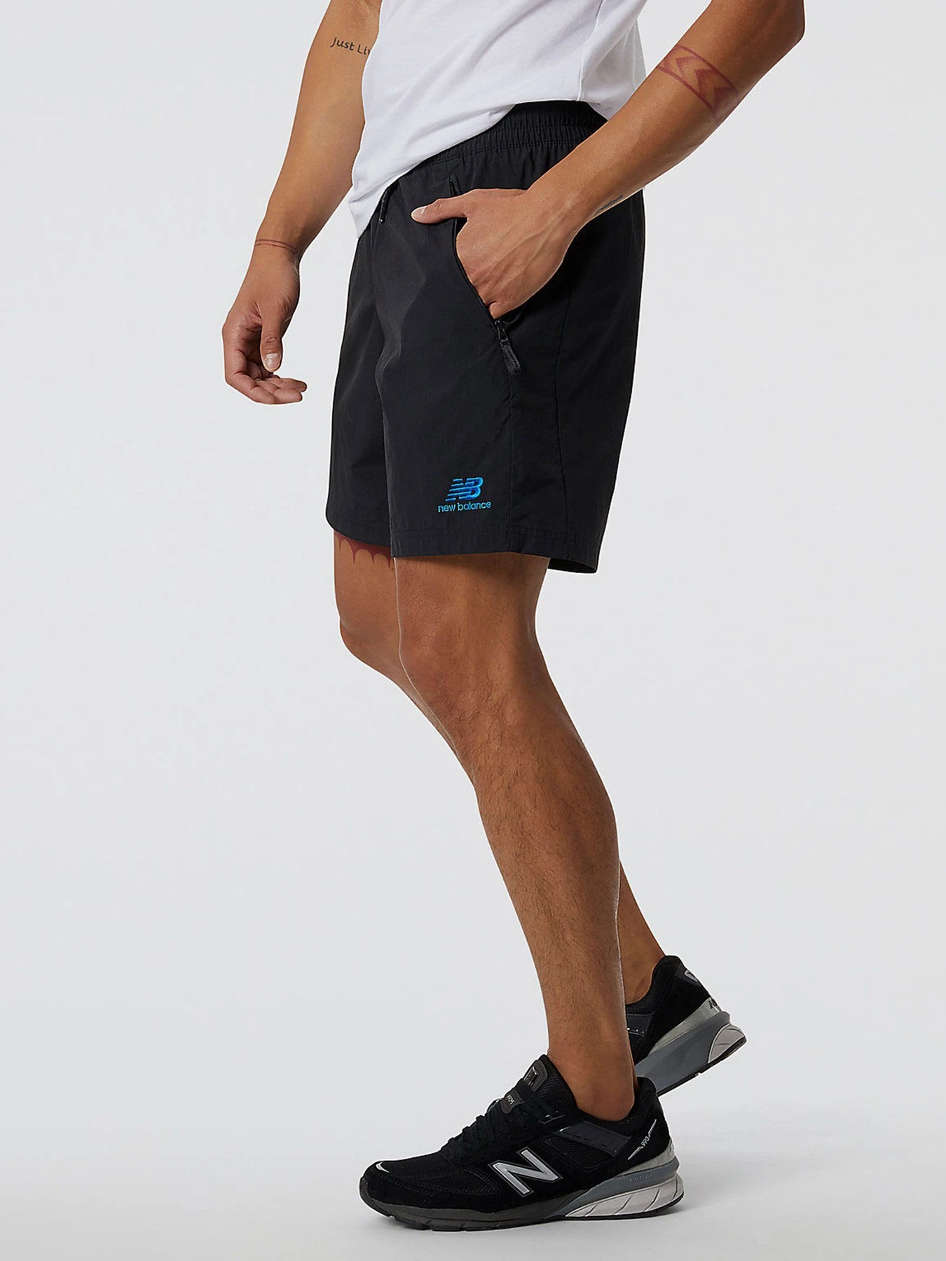 Шорты New Balance Athletics Wind модель MS21500BK Фото