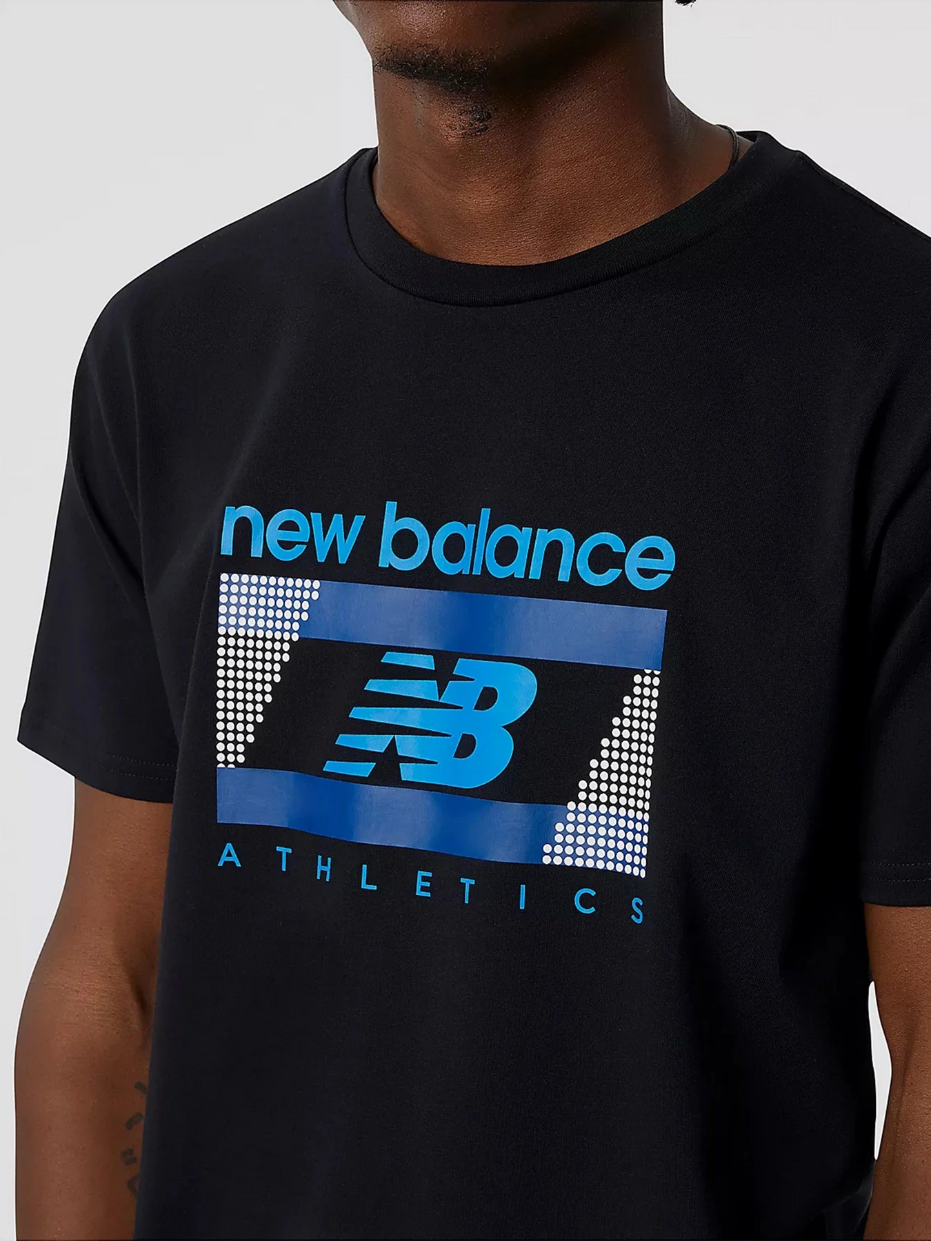 Футболки и поло New Balance Athletics Amplified модель MT21502BK Фото