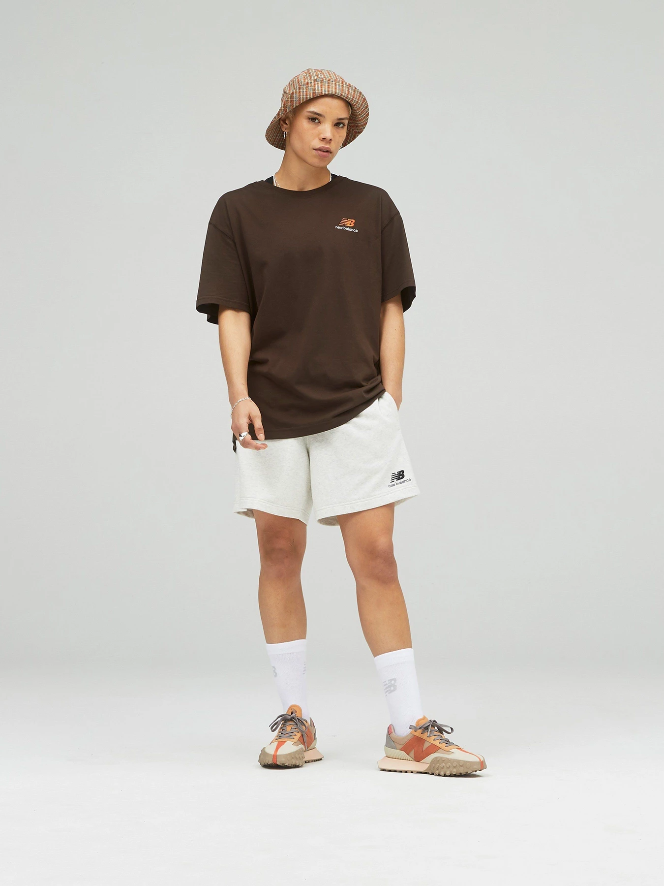 Футболки и поло New Balance Classic Logo модель UT21503RHE Футболки и поло New Balance Classic Logo модель UT21503RHE Фото
