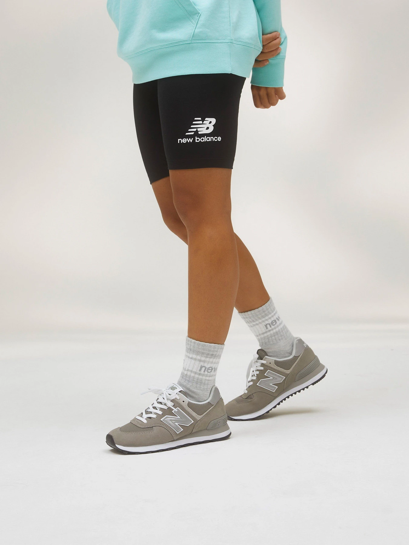 Шорты New Balance Essentials Stacked Fitted модель WS21505BK Шорты New Balance Essentials Stacked Fitted модель WS21505BK Фото
