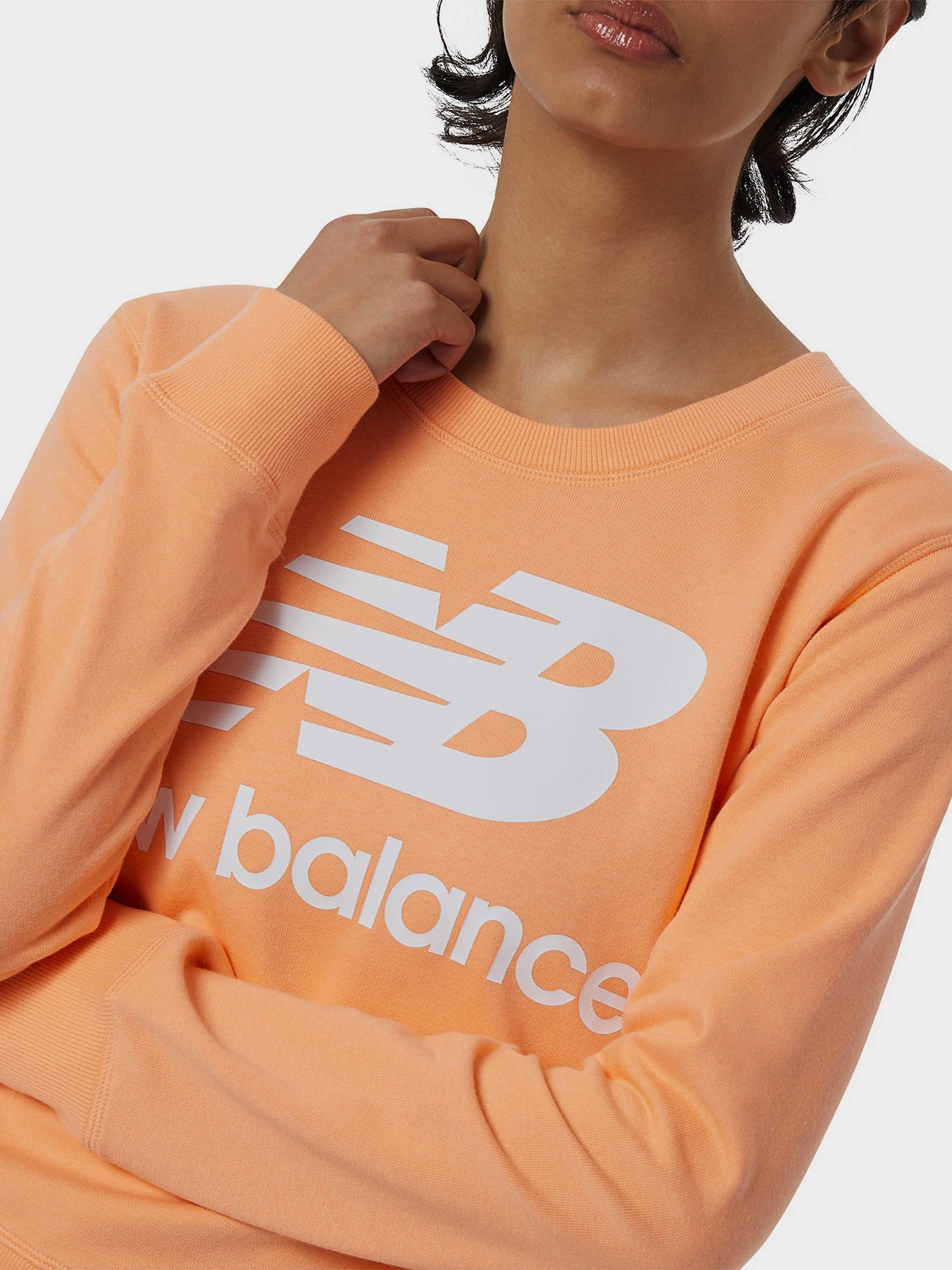 Худі та світшоти New Balance Essentials Crew модель WT03551PGZ Фото