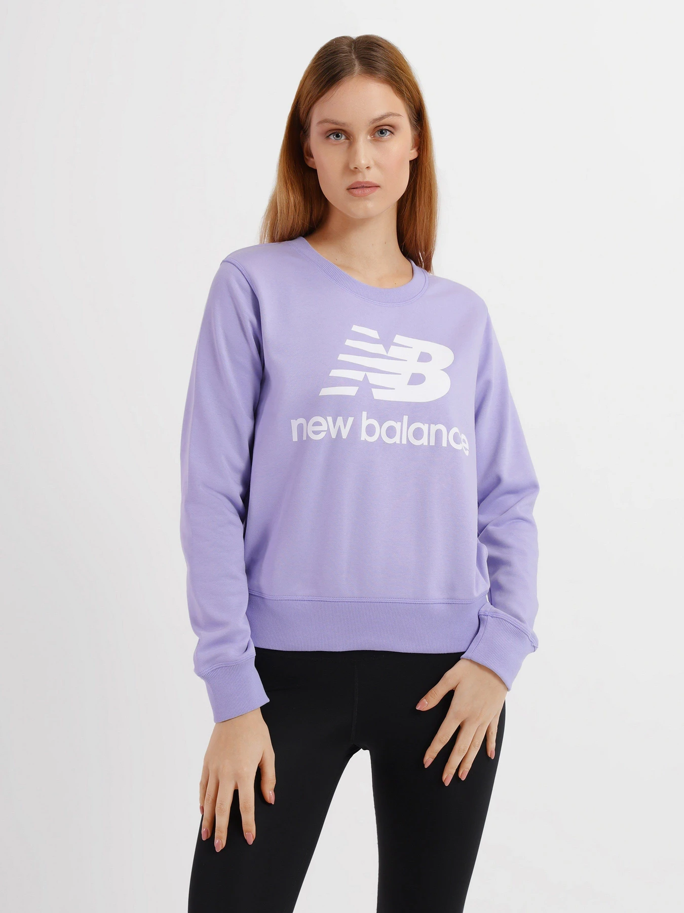 Худи и свитшоты New Balance Essentials Crew модель WT03551VVO Худи и свитшоты New Balance Essentials Crew модель WT03551VVO Фото