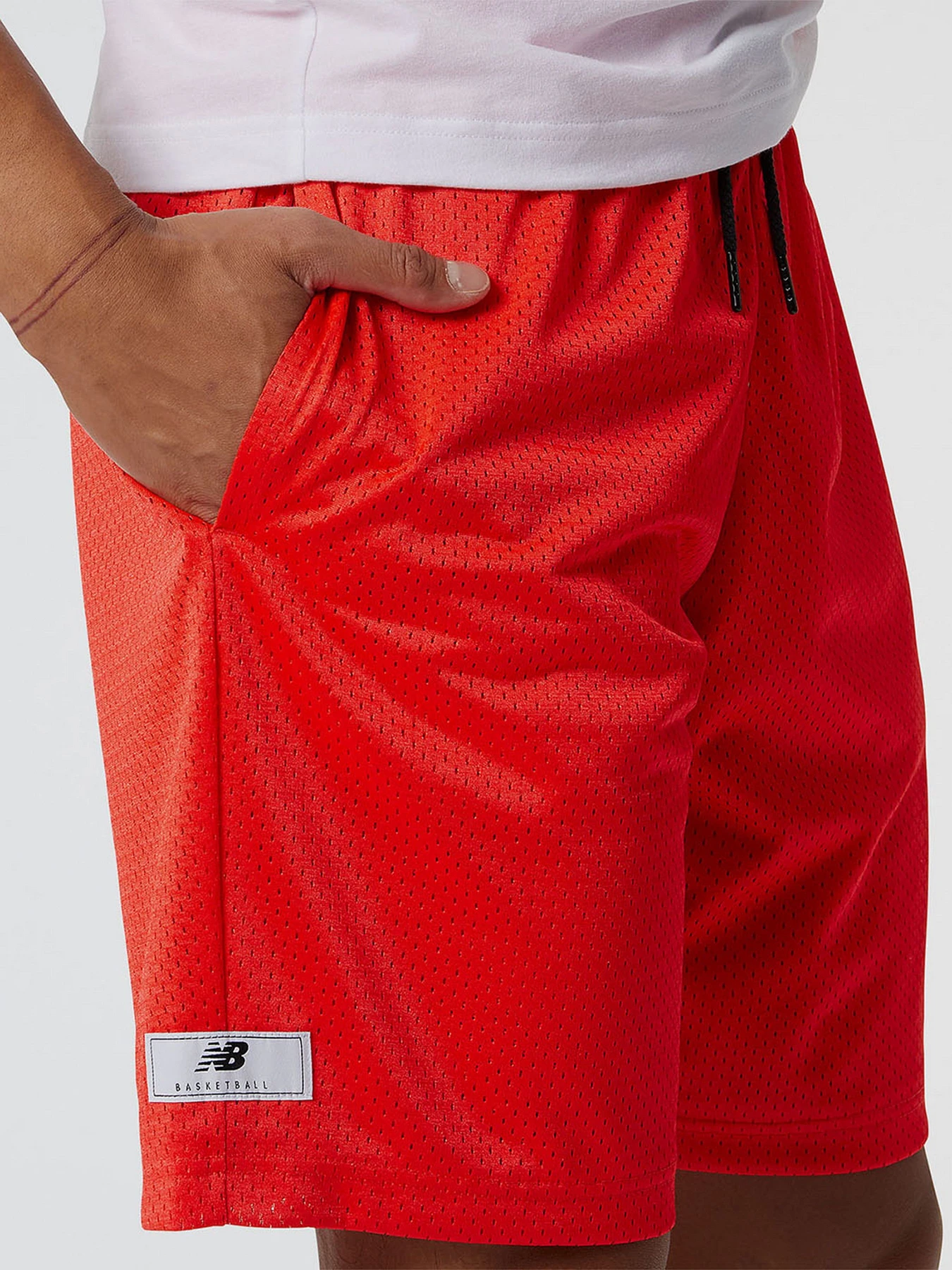 Шорты New Balance Essential Bball модель MS13580ENR Фото
