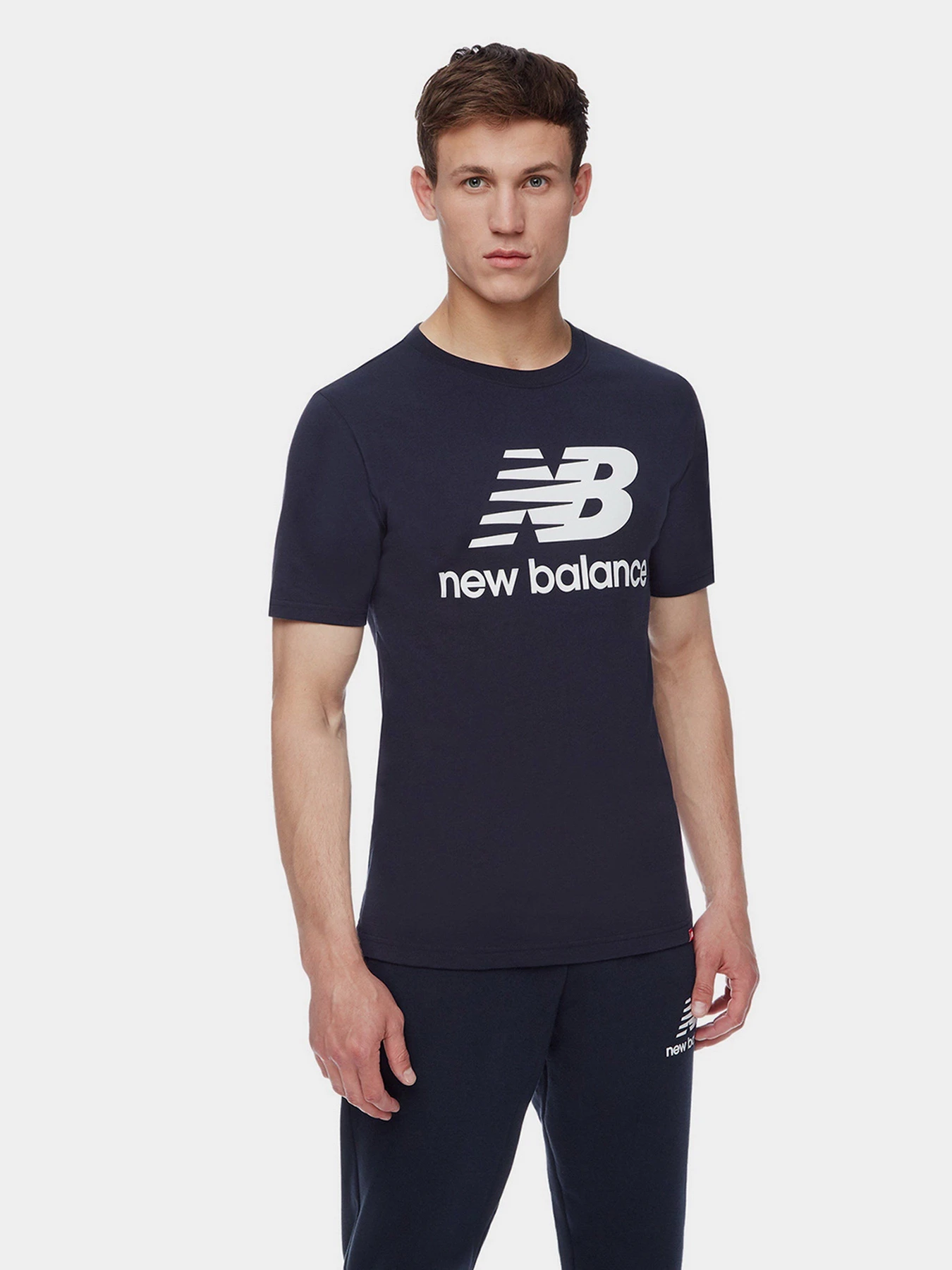 Футболки и поло New Balance Essentials Stacked Logo модель MT01575ECL Футболки и поло New Balance Essentials Stacked Logo модель MT01575ECL Фото