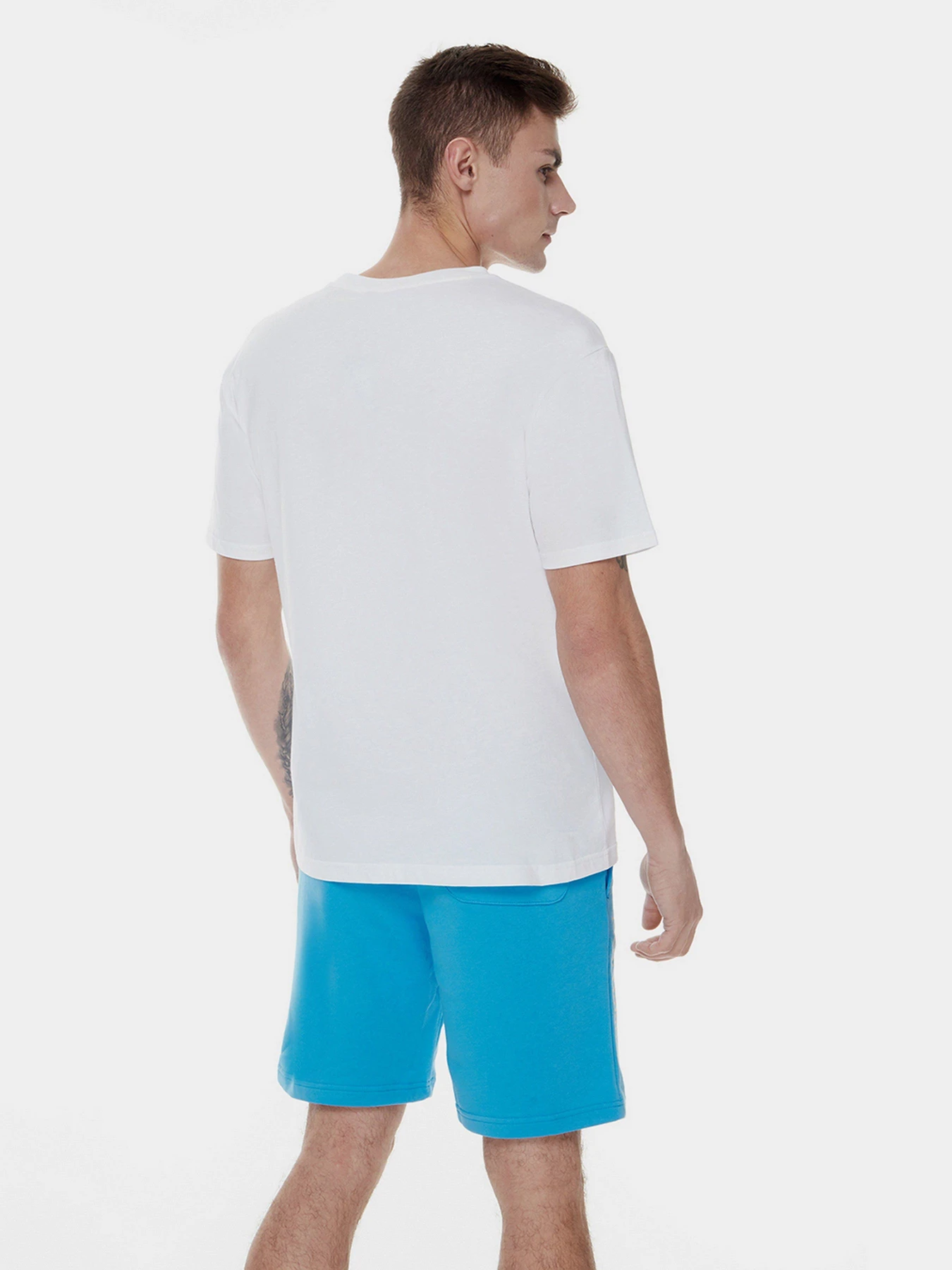Футболки и поло New Balance Essentials Good Vibes Run модель MT21516WT Футболки и поло New Balance Essentials Good Vibes Run модель MT21516WT Фото