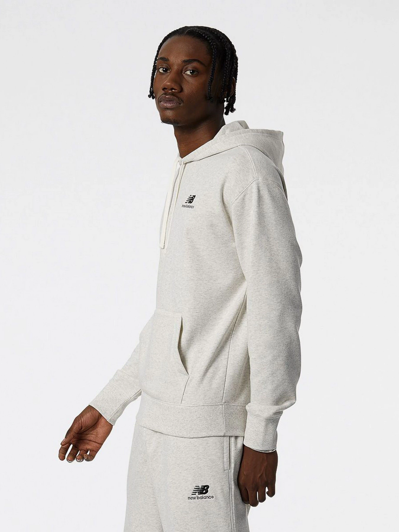 Худи и свитшоты New Balance Uni-ssentials French Terry модель UT21500SAH Худи и свитшоты New Balance Uni-ssentials French Terry модель UT21500SAH Фото