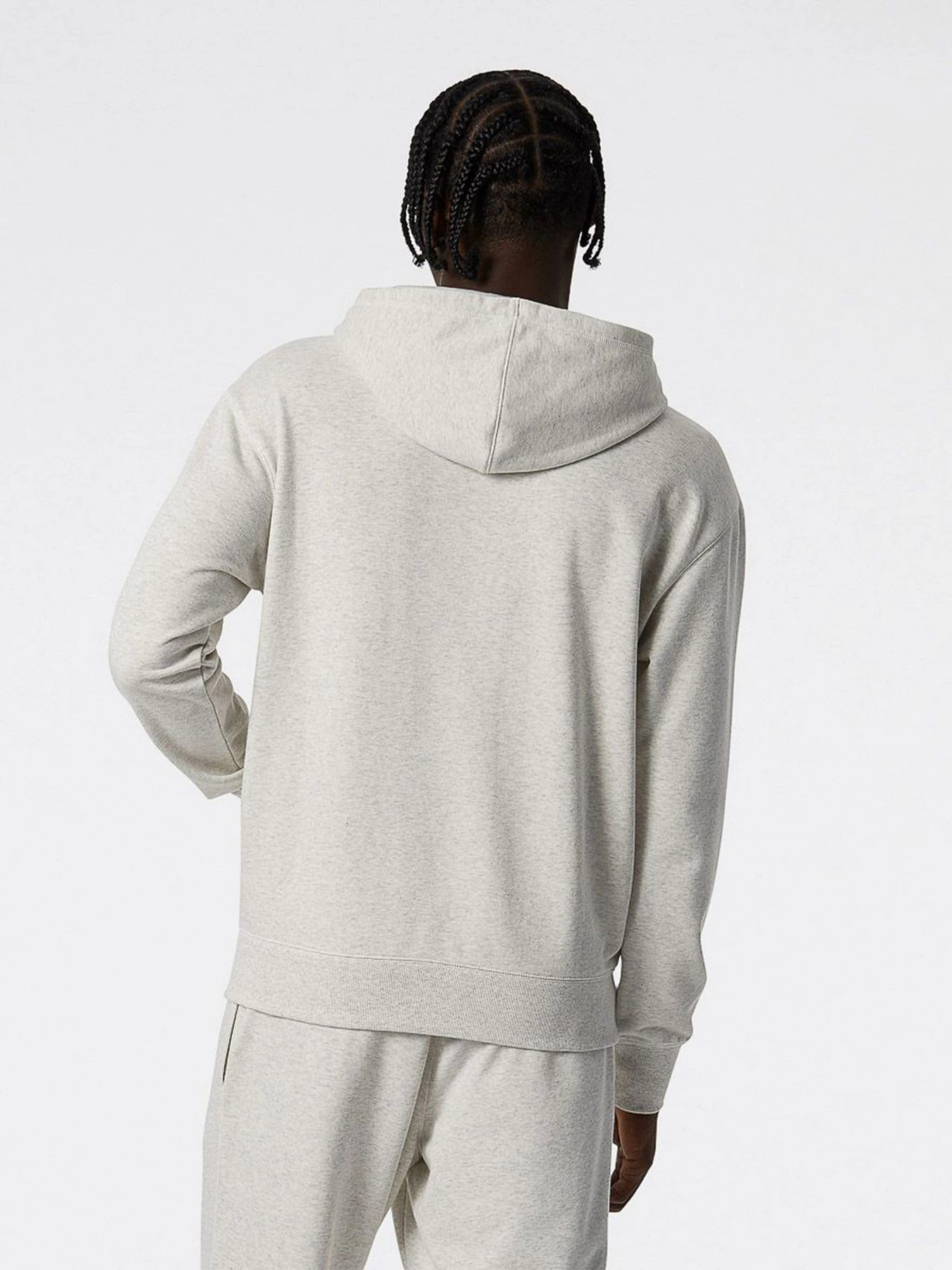 Худи и свитшоты New Balance Uni-ssentials French Terry модель UT21500SAH Худи и свитшоты New Balance Uni-ssentials French Terry модель UT21500SAH Фото