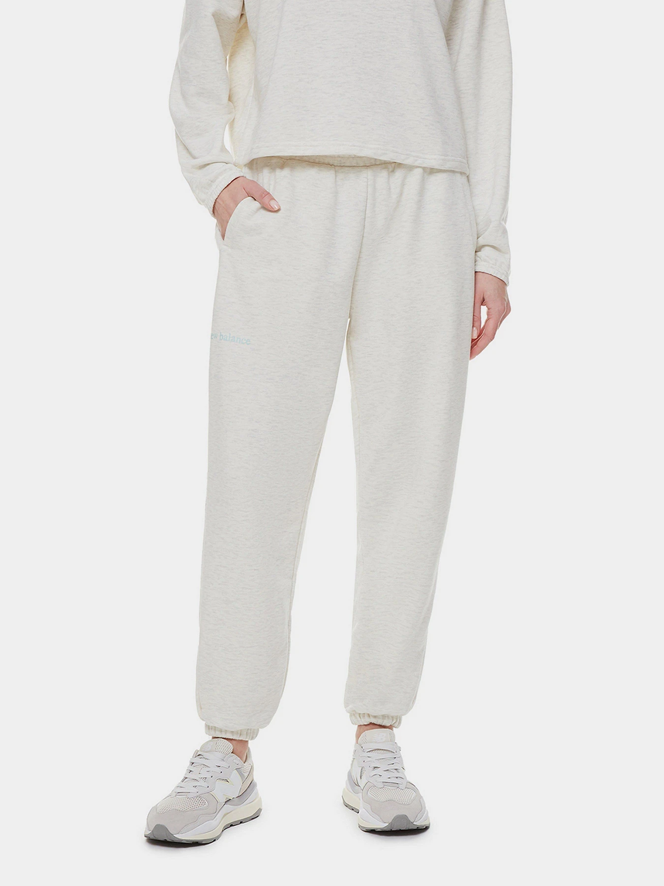 Брюки New Balance Essentials Balanced модель WP21554SAH Брюки New Balance Essentials Balanced модель WP21554SAH Фото