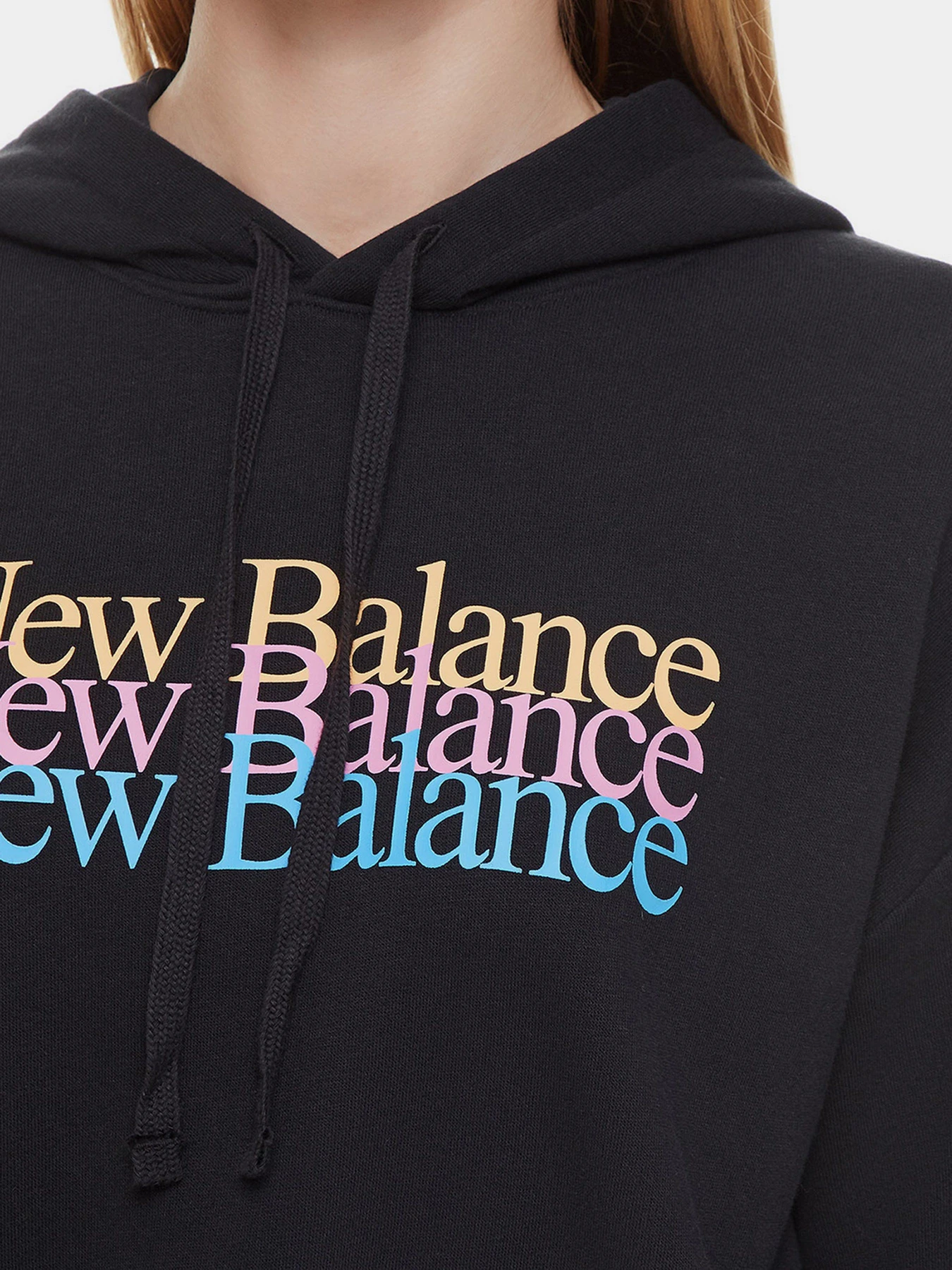 Худі та світшоти New Balance Essentials Celebrate модель WT21509BK Худі та світшоти New Balance Essentials Celebrate модель WT21509BK Фото
