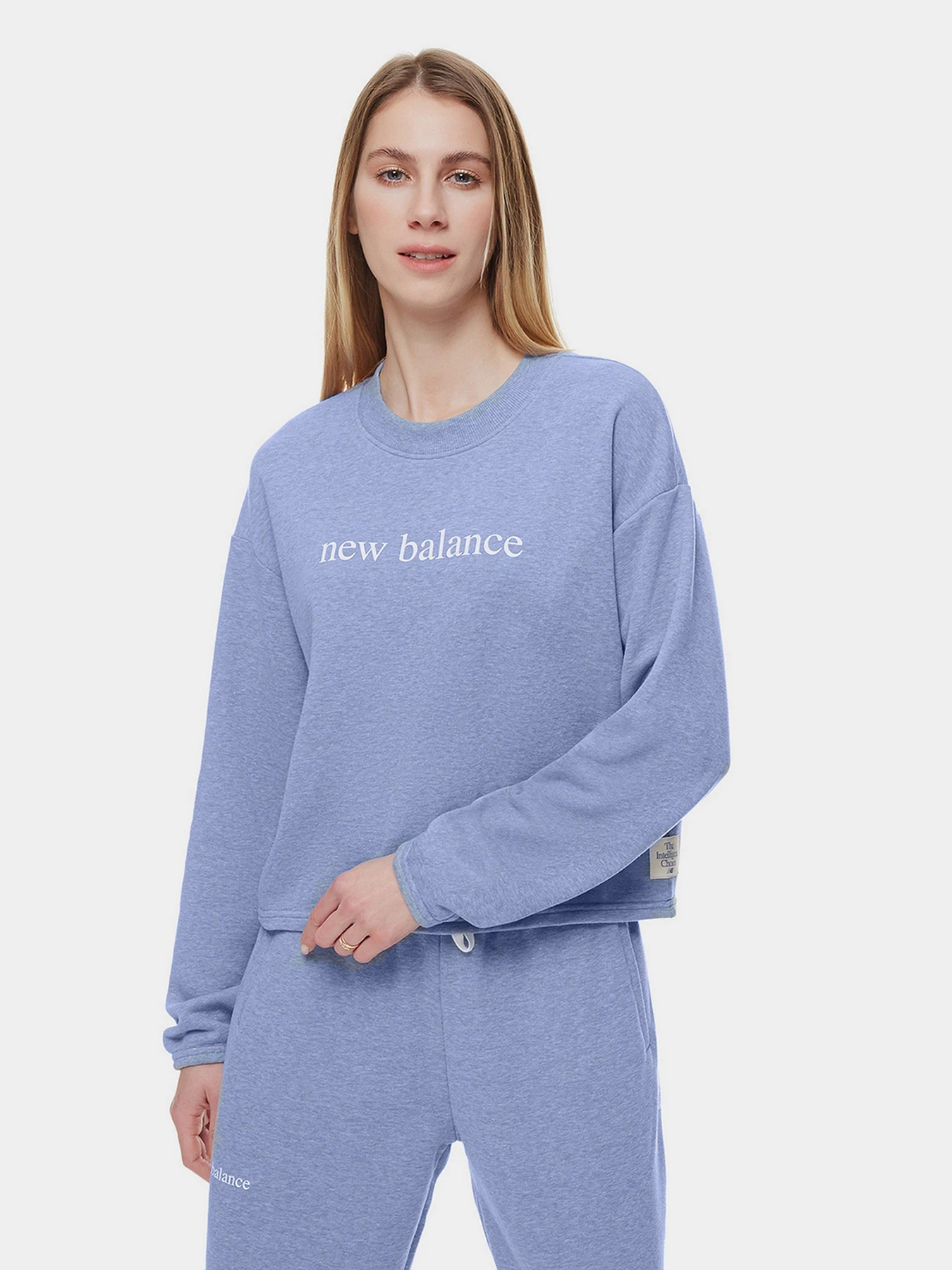 Худи и свитшоты New Balance Essentials Balanced модель WT21557NHR Худи и свитшоты New Balance Essentials Balanced модель WT21557NHR Фото