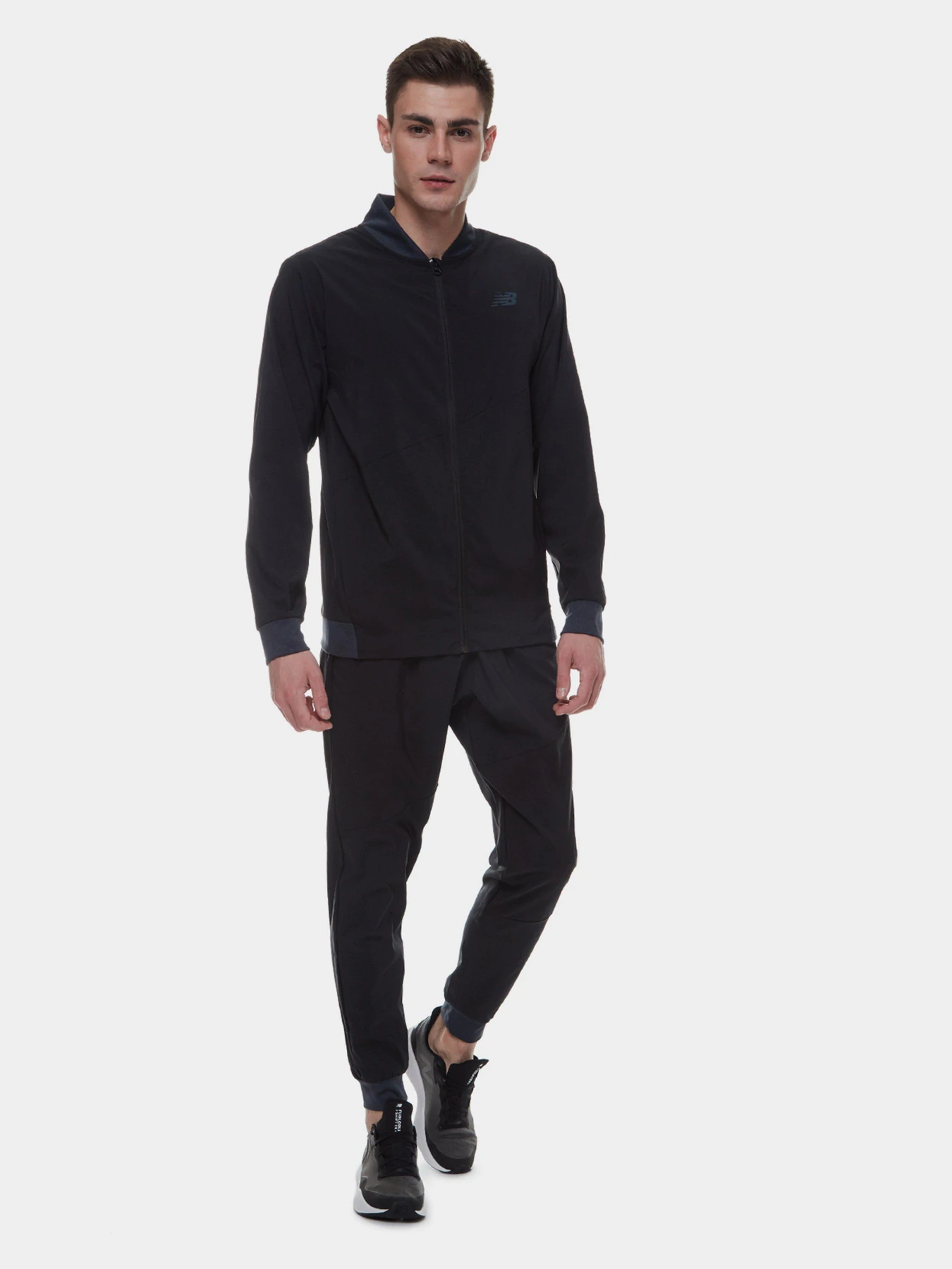 Куртки и дубленки New Balance Tenacity Stretch Woven модель MJ21010BK Куртки и дубленки New Balance Tenacity Stretch Woven модель MJ21010BK Фото
