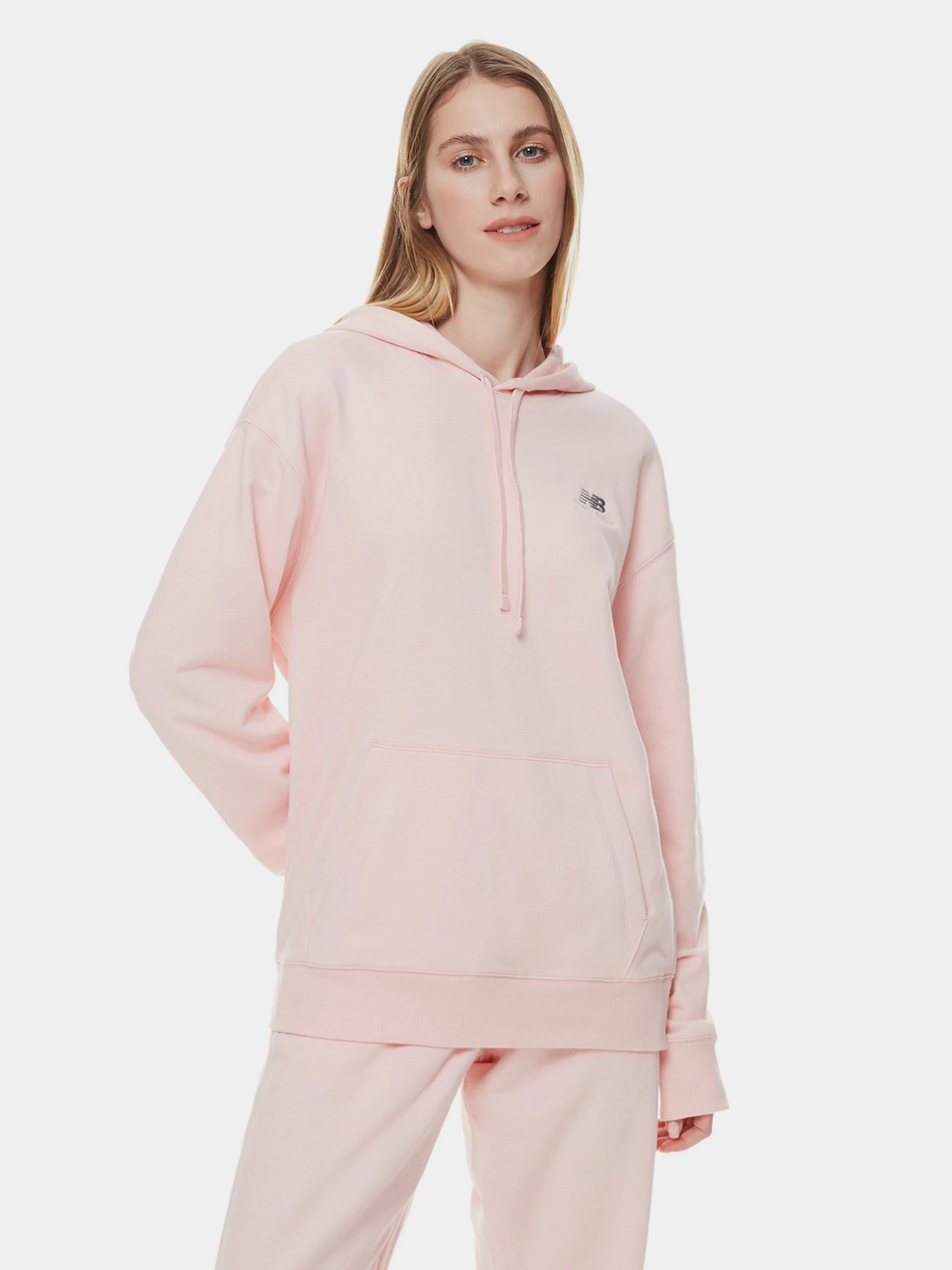 Худі та світшоти New Balance NB Essentials uni модель UT21500PIE Фото
